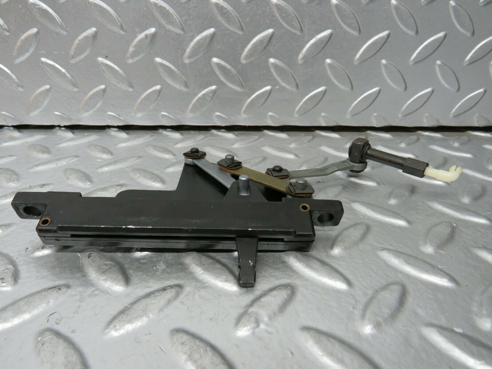 23362 Mercedes-Benz W116 350SE Heater Control