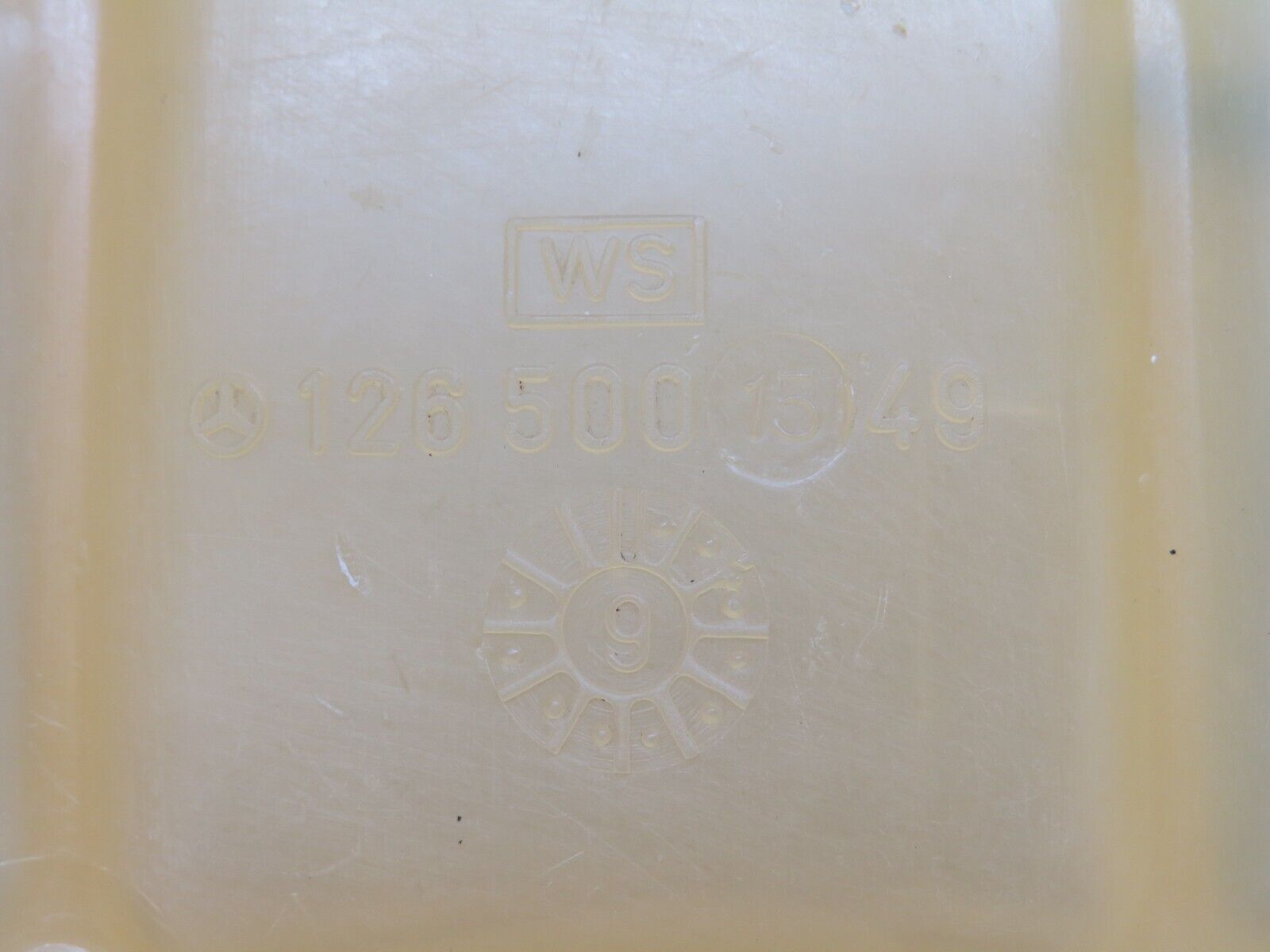 35995 Mercedes-Benz W126 420SE Coolant Reservoir Tank 1265001549