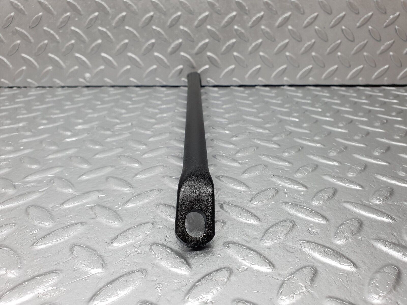 40835 Mercedes-Benz W123 300D Power Steering Pump Holder Bracket