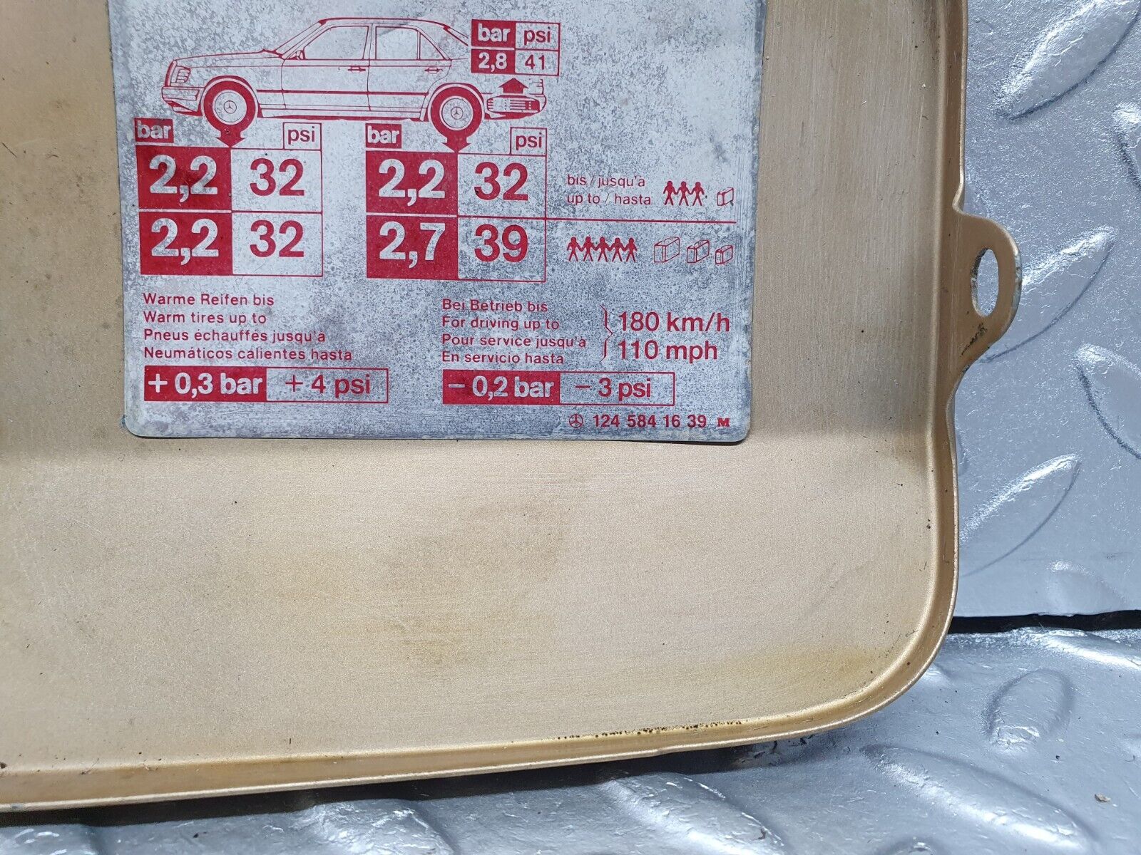 41473 Mercedes-Benz W124 200E Fuel Tank Flap Cap 1245841639