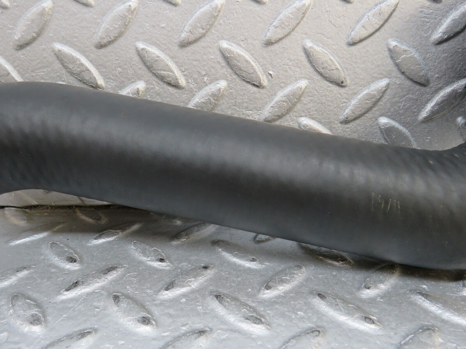 37546 Mercedes-Benz W109 300SEL Upper Radiator Hose Pipe 1165010782