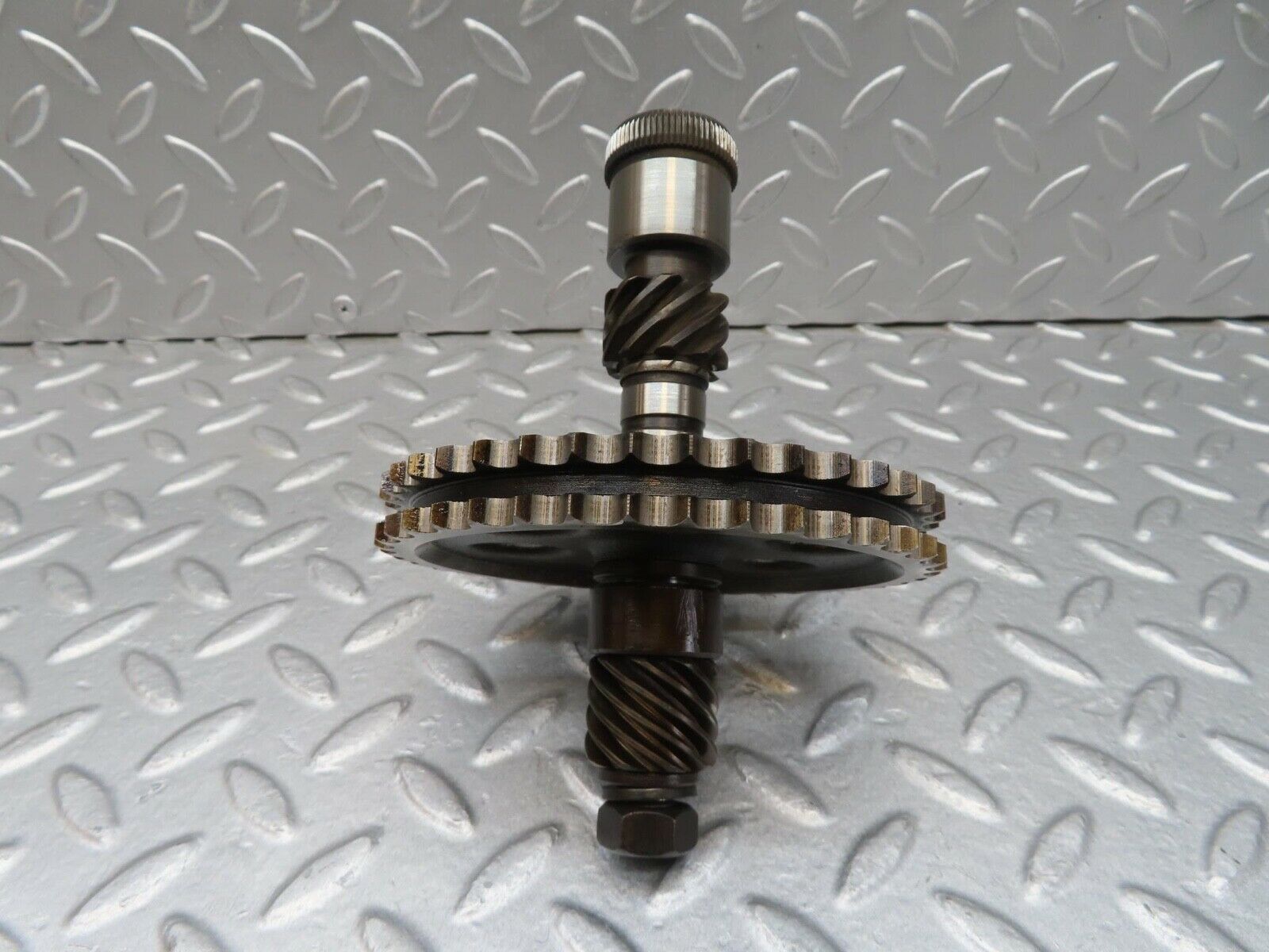 12879 Mercedes-Benz W111 220SE Intermediate Gear 1270520202