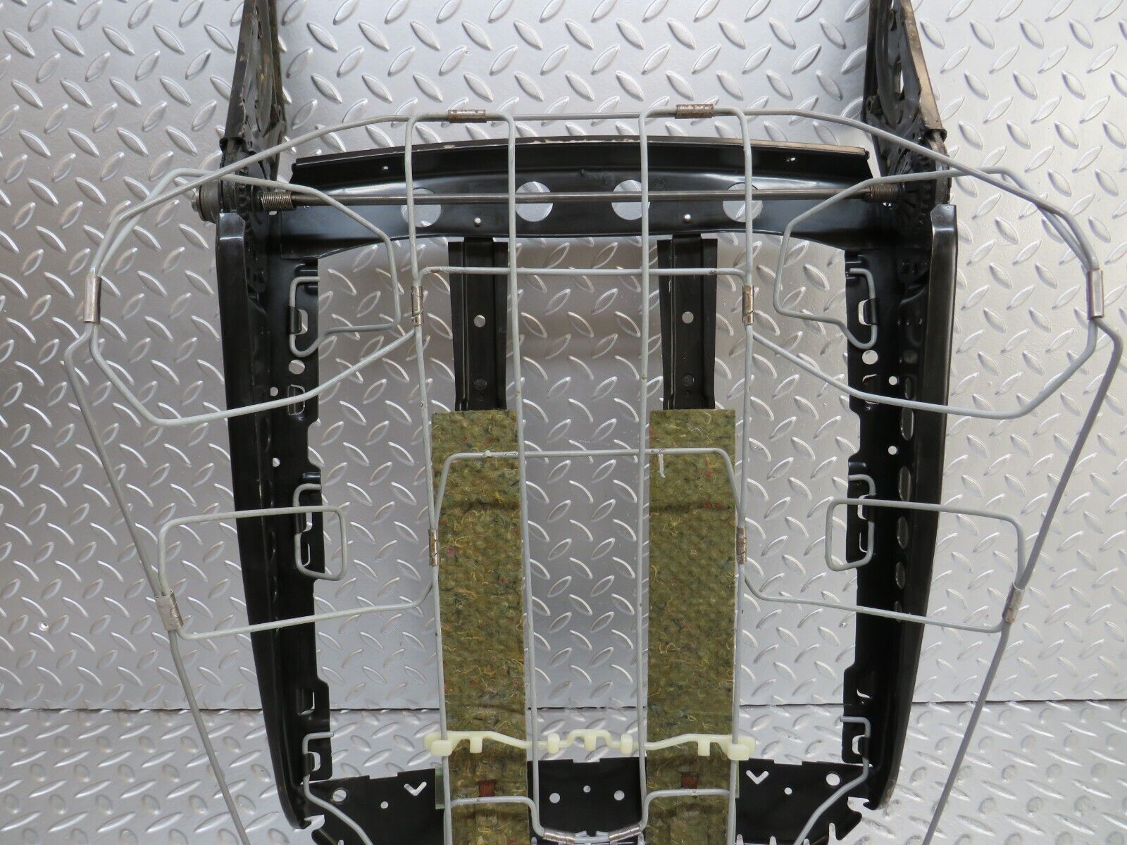 25395 Mercedes-Benz W201 190D Front Right Seat Backrest 11003340