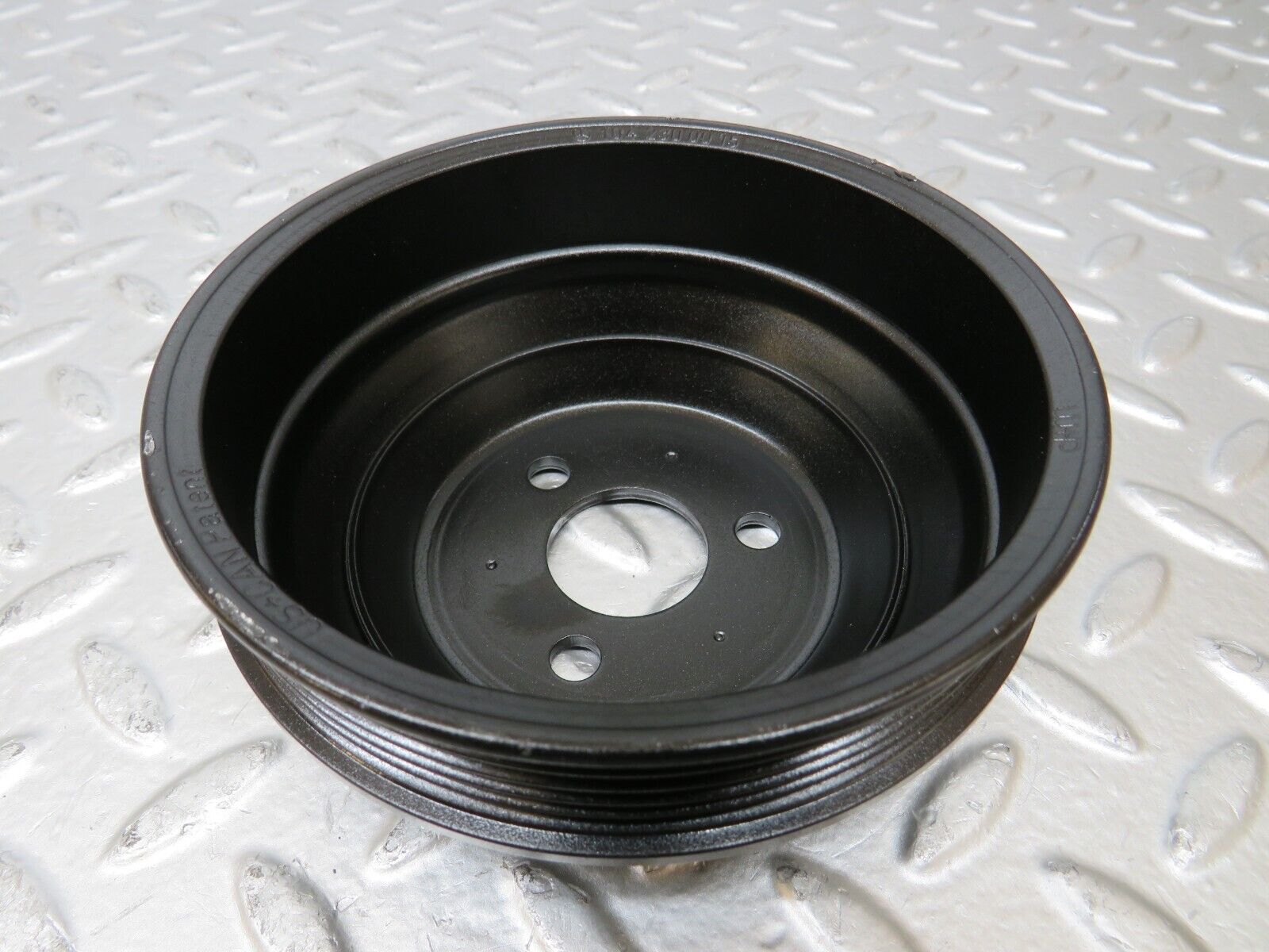 25913 Mercedes-Benz W124 280E Water Pump Pulley 1042300015