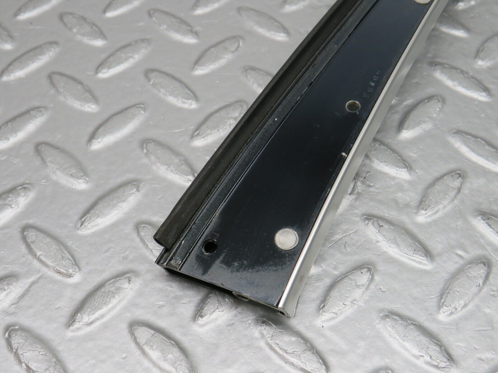 38521 Mercedes-Benz R129 280SL Coupe A Pillar Chrome Trim Cover Right