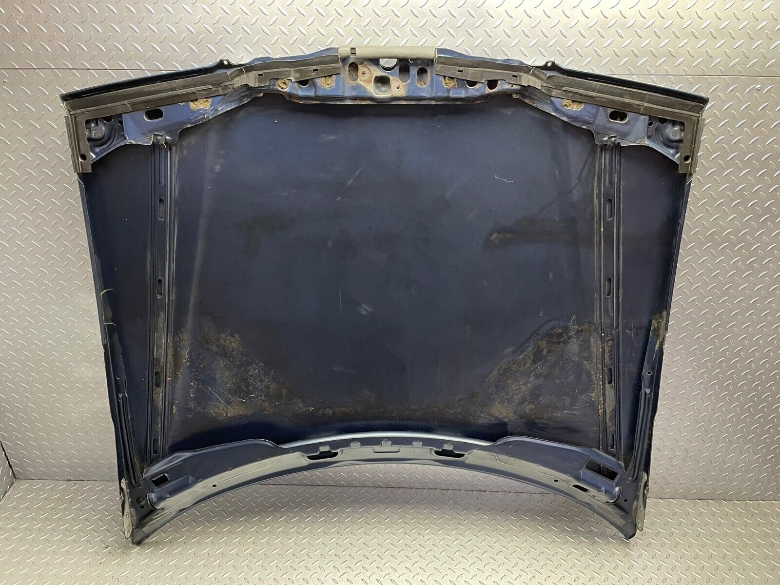 31421 Mercedes-Benz S124 220TE Wagon Bonnet