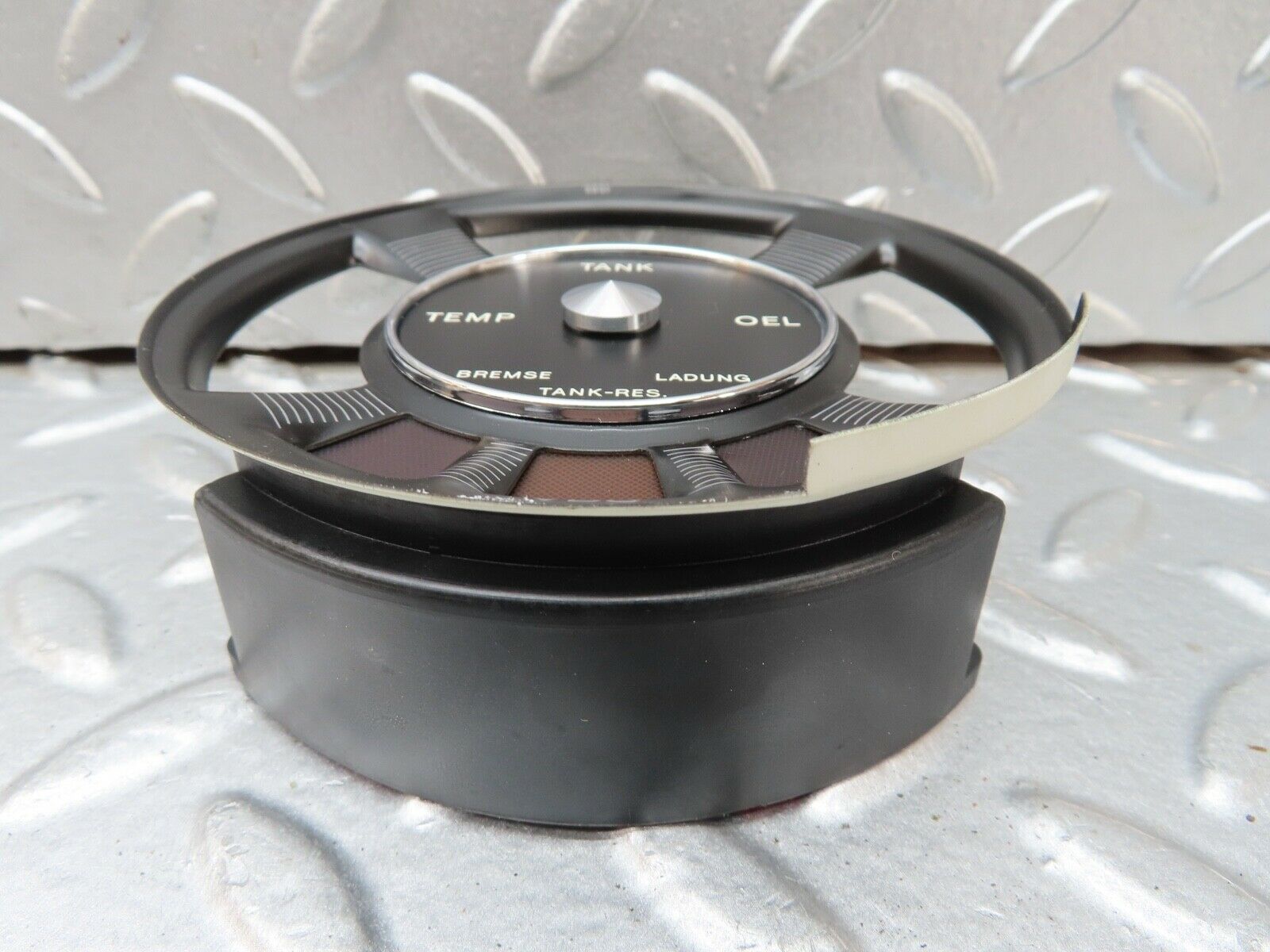 18328 Mercedes-Benz W115 220D Temperature Fuel Oil Gauge Instrument Surround