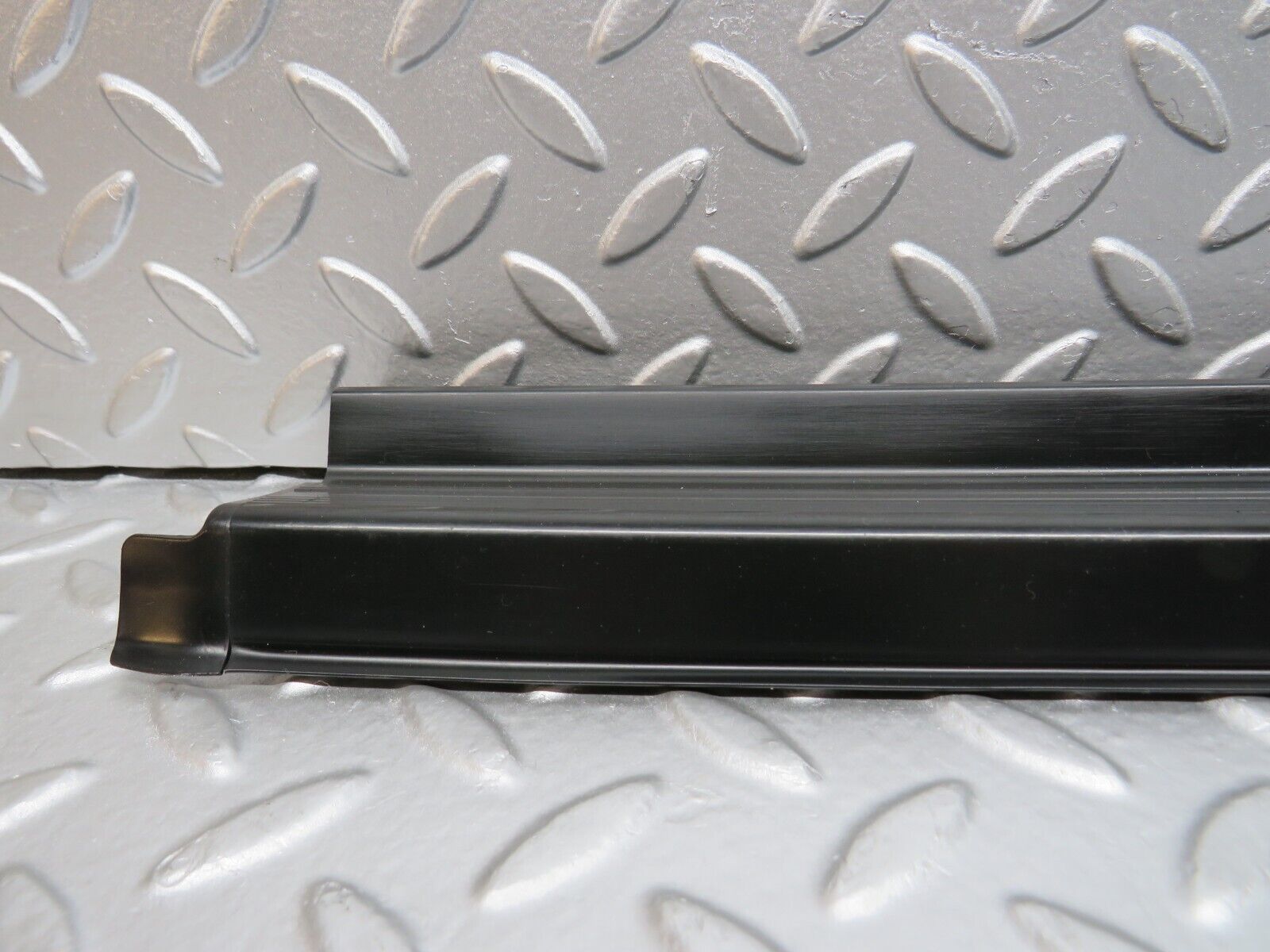 31678 Mercedes-Benz W201 190LE 1.8L Front Right Door Sill Trim Black