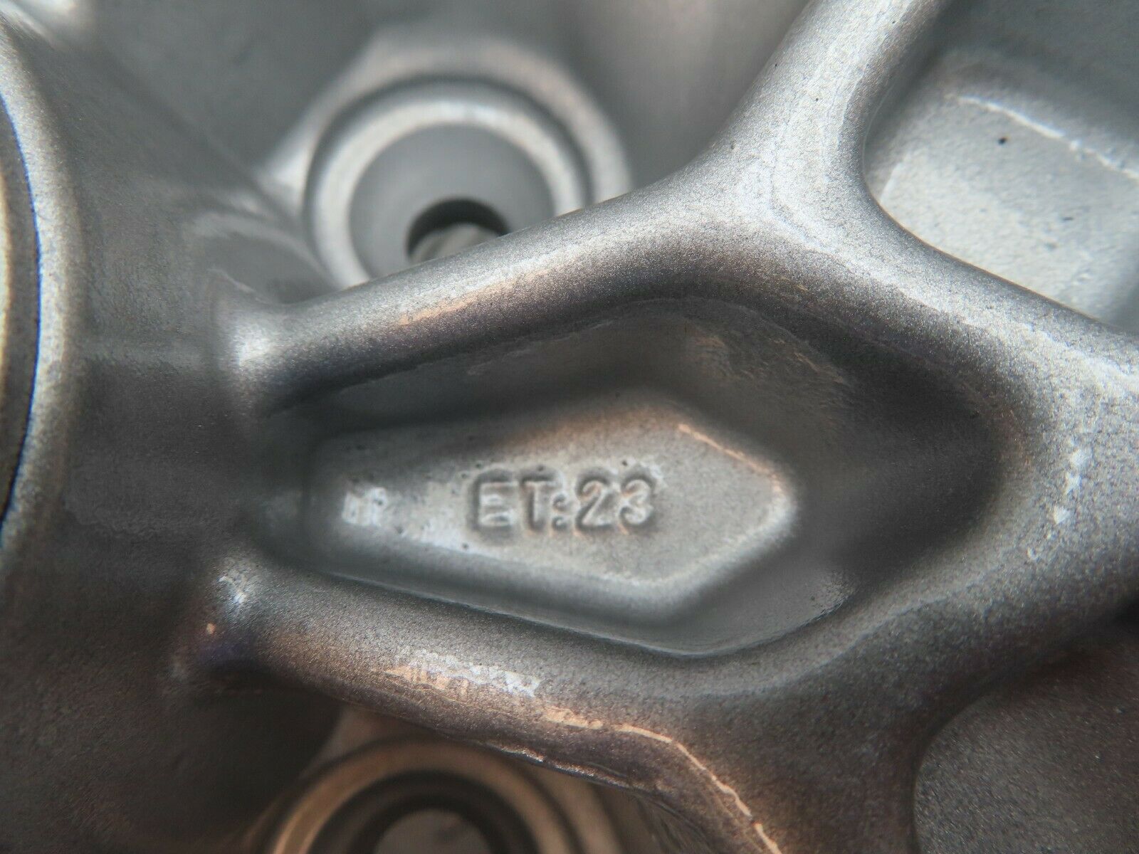 3860 Mercedes-Benz Alloy Wheel Fondmetal 7Jx15H2 ET23