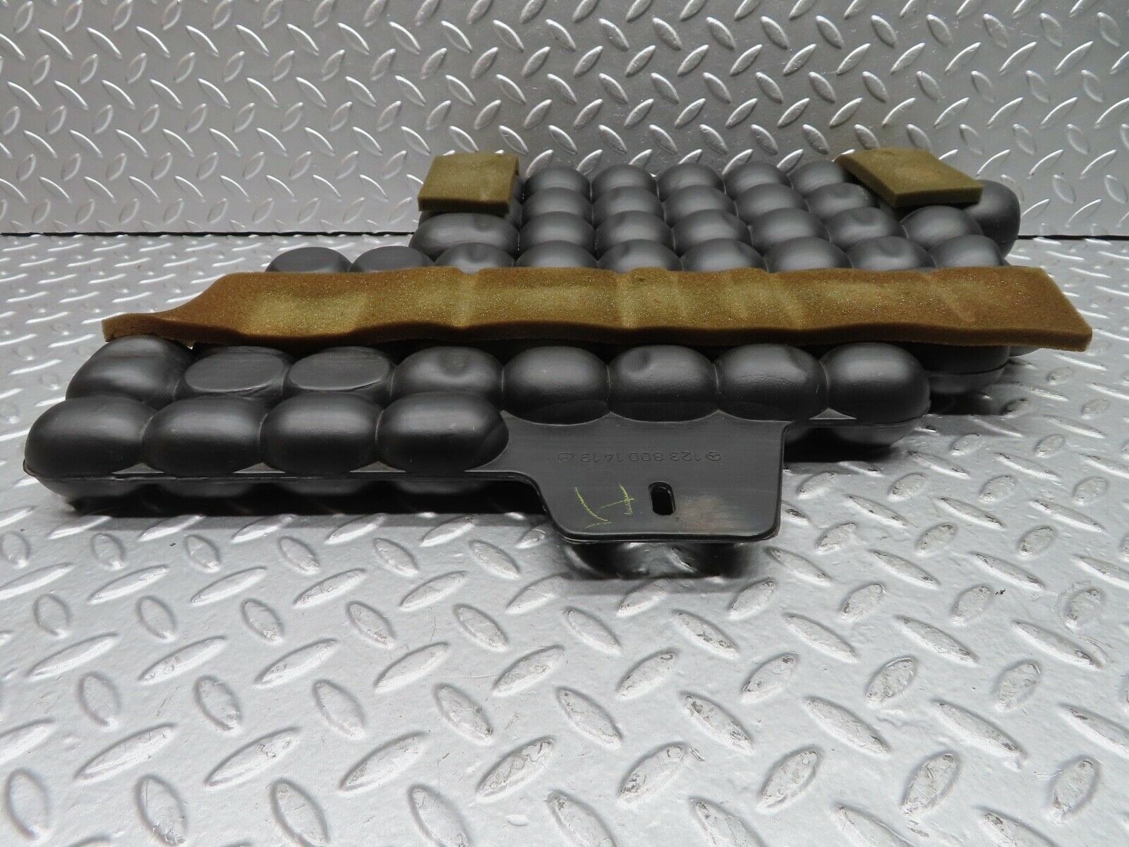 21135 Mercedes-Benz W123 230E Vacuum Reservoir Tank 1238001419