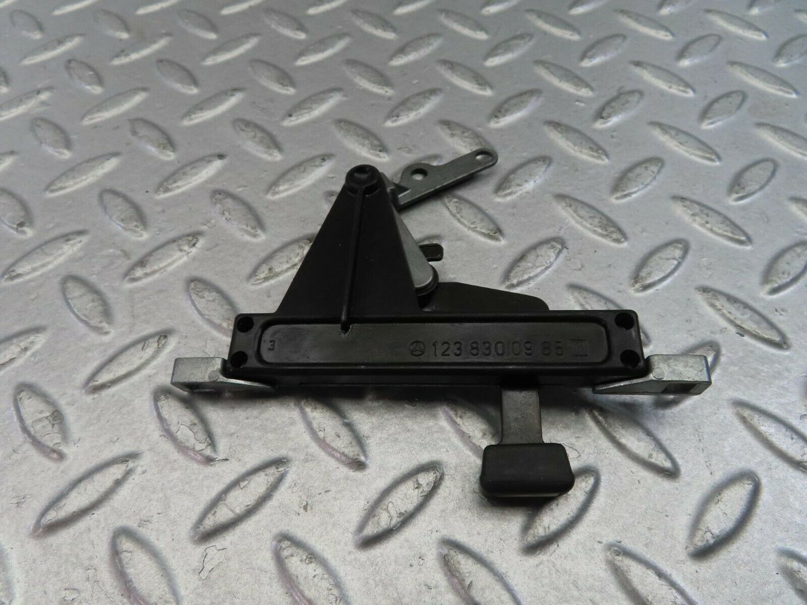 9114 Mercedes-Benz W123 Heating Controller Blower Slider 1238300985