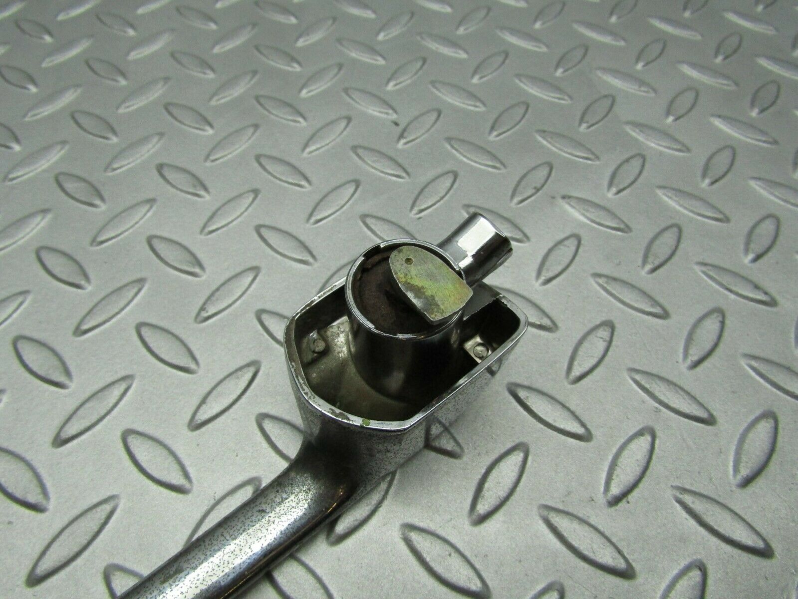 3291 Mercedes-Benz W108 280SE Door Handle Rear Left 1087661102