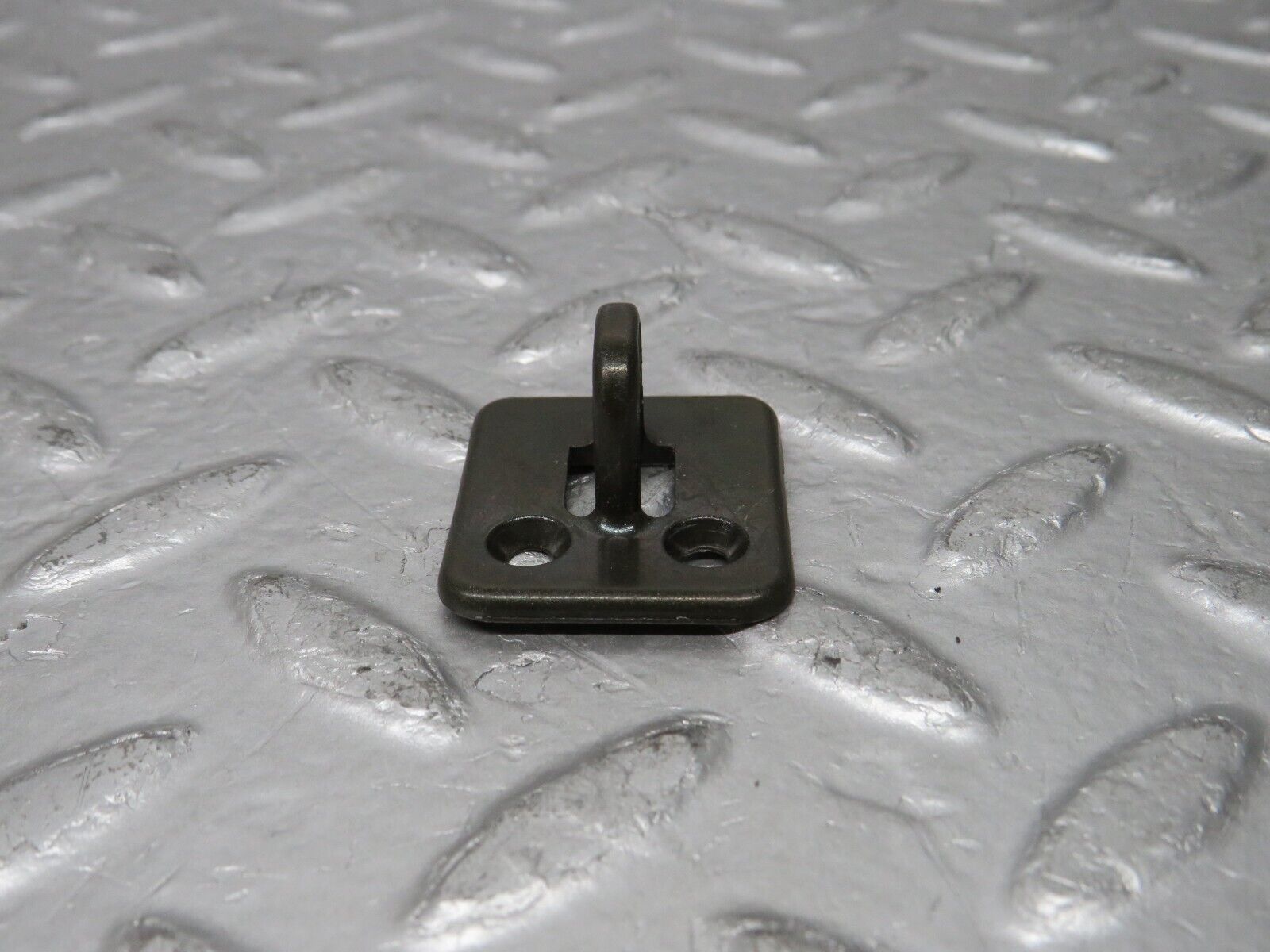 29549 Mercedes-Benz W124 230E Glove Box Lock Latch