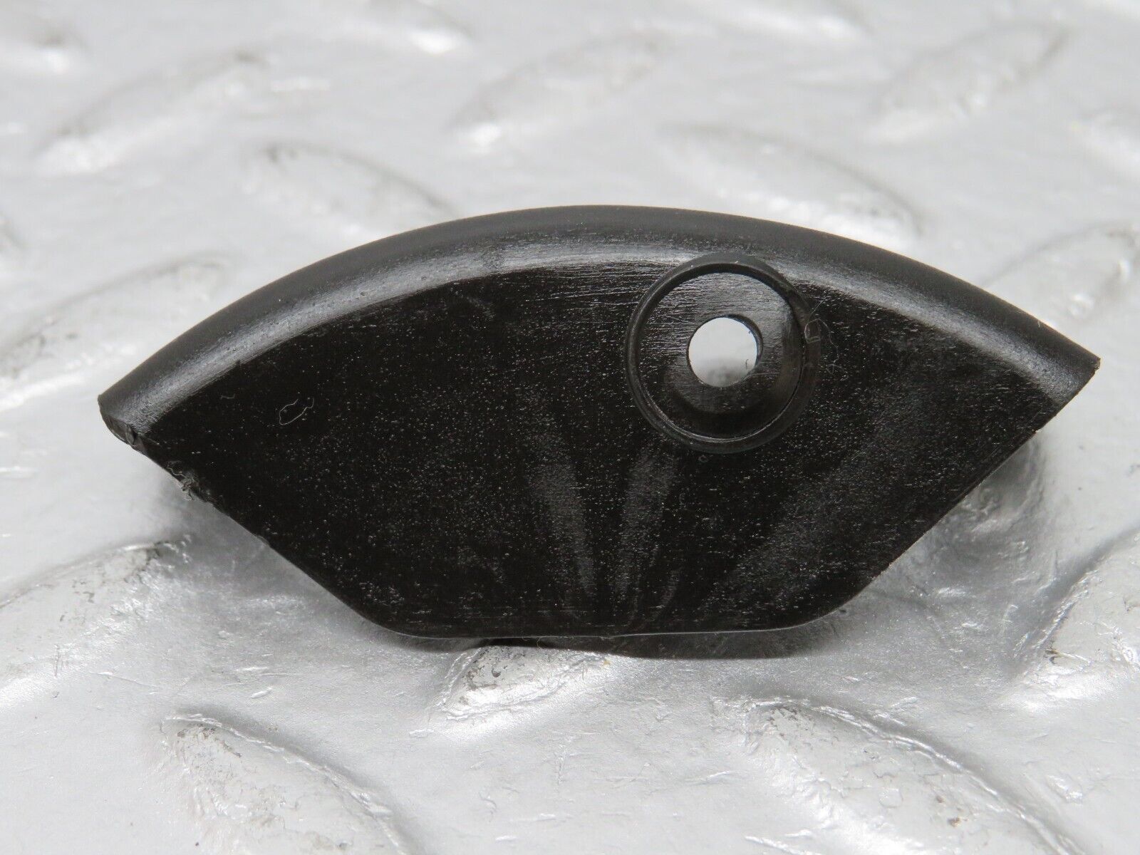 33694 Mercedes-Benz W201 190E 2.0L Vacuum Distributor Bracket 2018050214