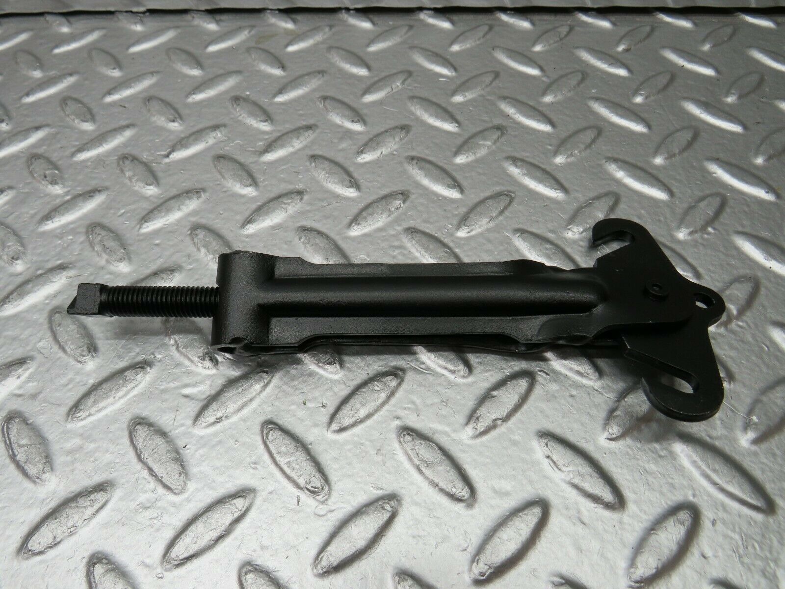 24153 Mercedes-Benz W123 280E Handbrake Regulator