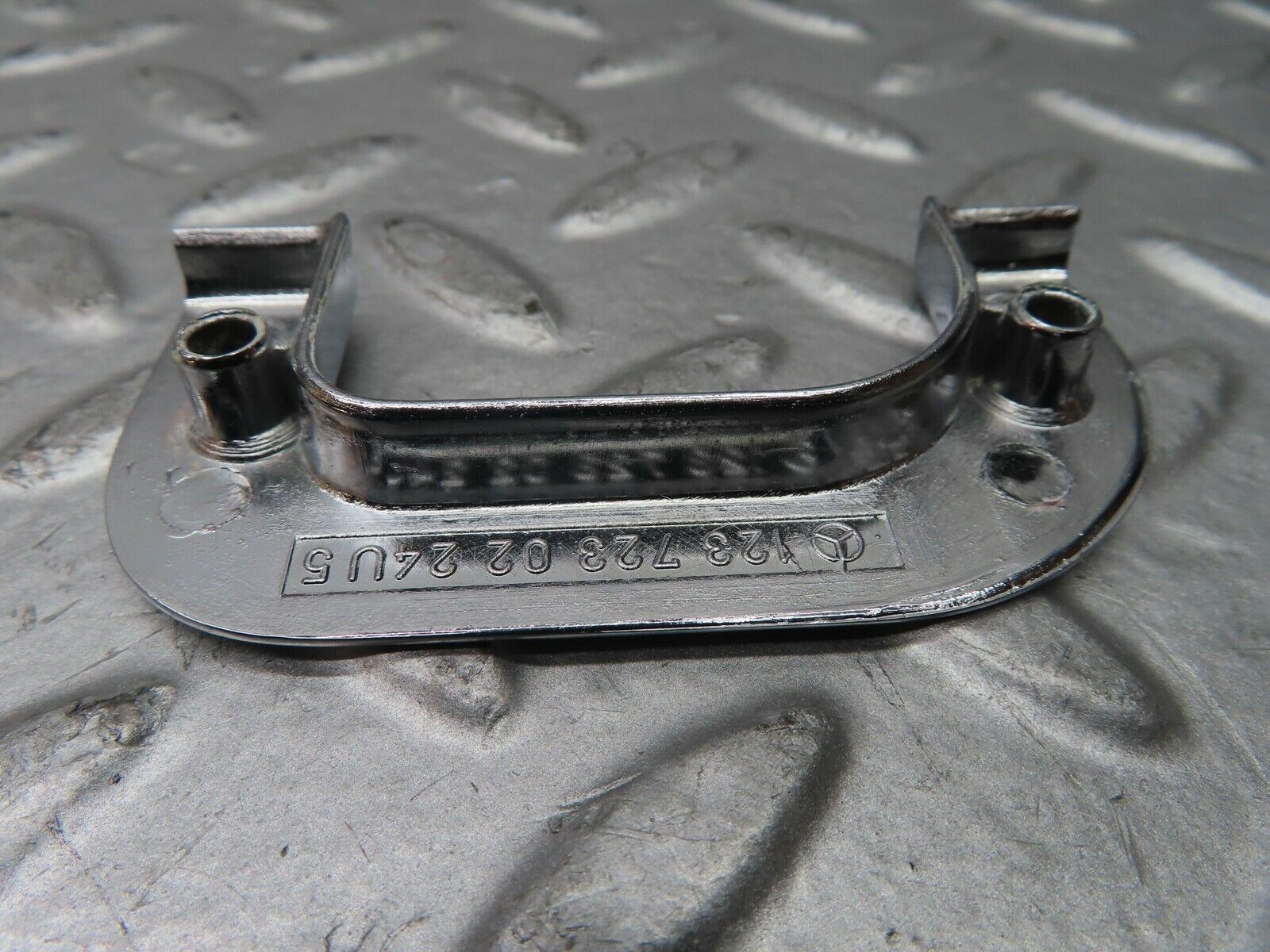 21490 Mercedes-Benz W126 300SE Right Chrome Door Latch Trim 1237230224