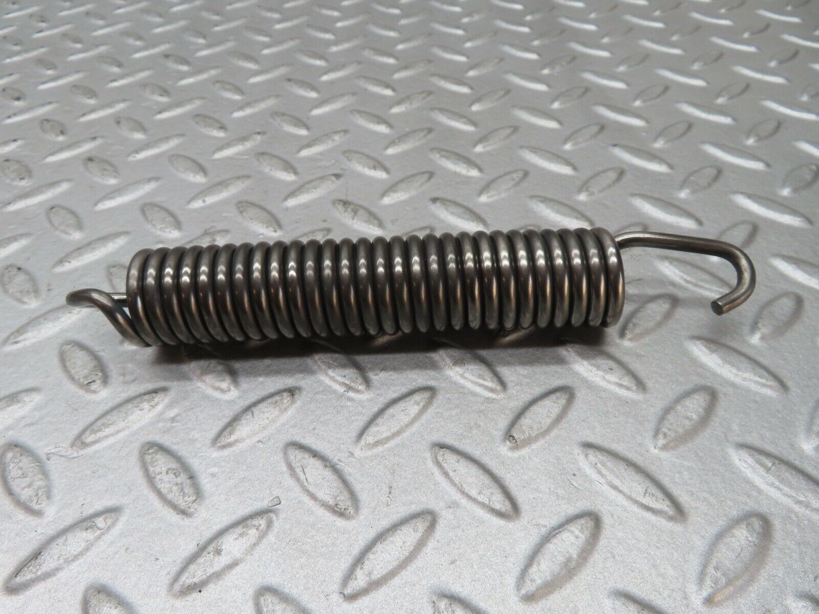 17603 Mercedes-Benz W116 450SEL Bonnet Hinge Spring