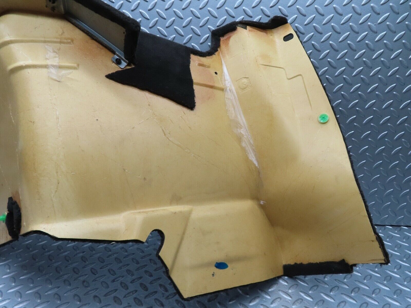 17093 Mercedes-Benz R129 300SL Coupe Rear Right Wall Carpet Grey