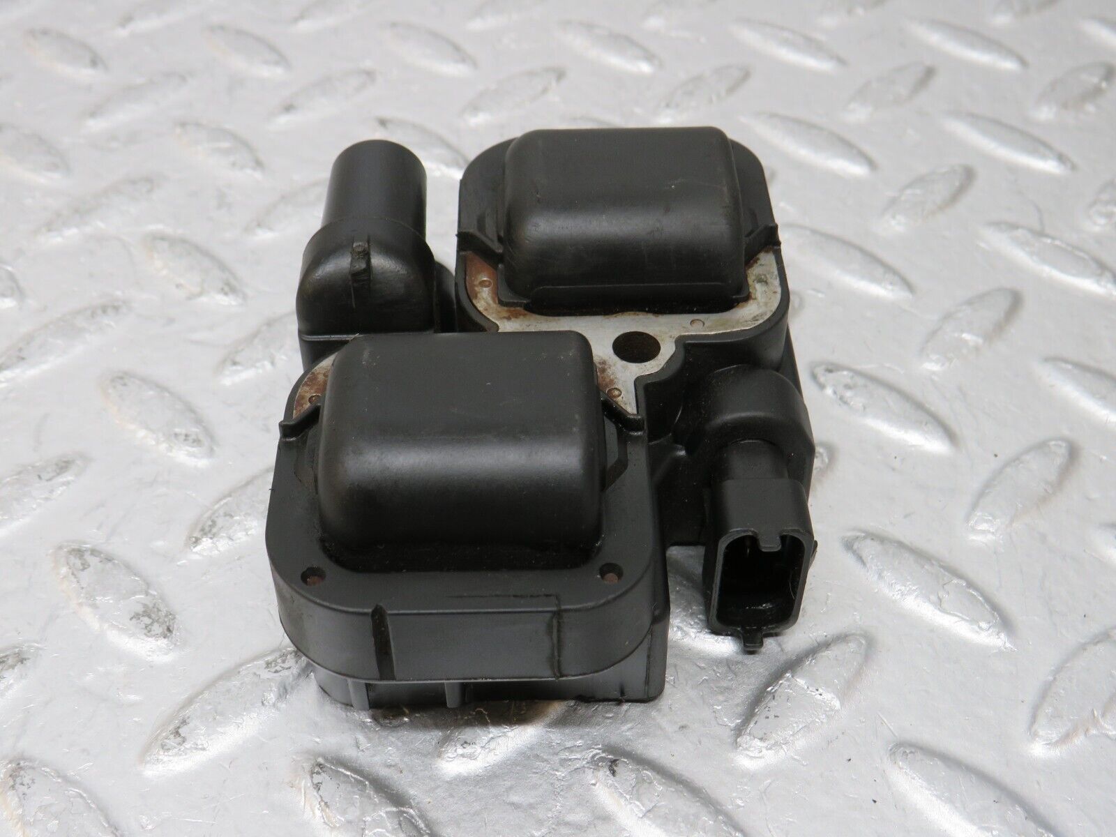 34919 Mercedes-Benz W210 320E Ignition Coil Bosch 0001587803 0221503035