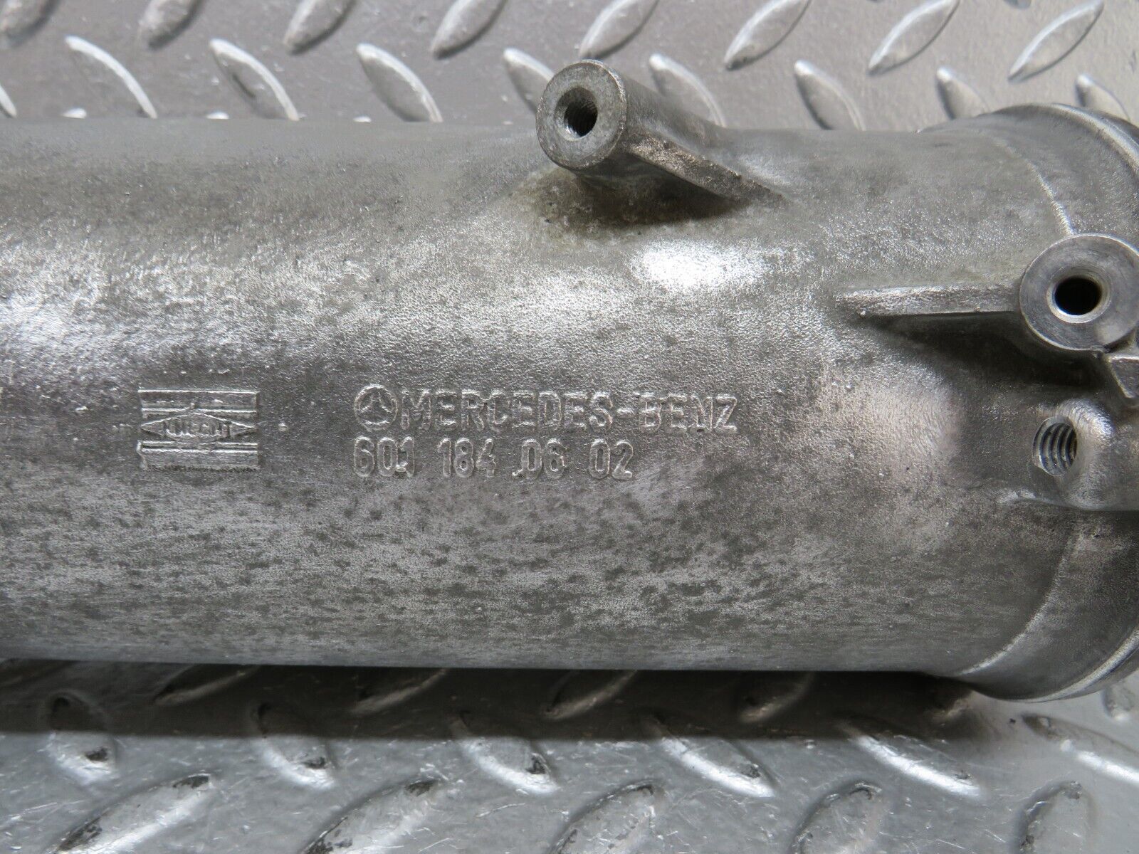 27767 Mercedes-Benz S124 300TE Wagon Oil Filter Housing 6011840602