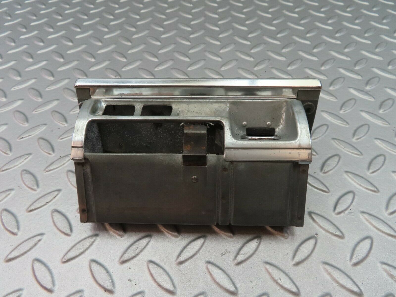 6849 Mercedes-Benz C107 350SLC Coupe Centre Console Ashtray Blue