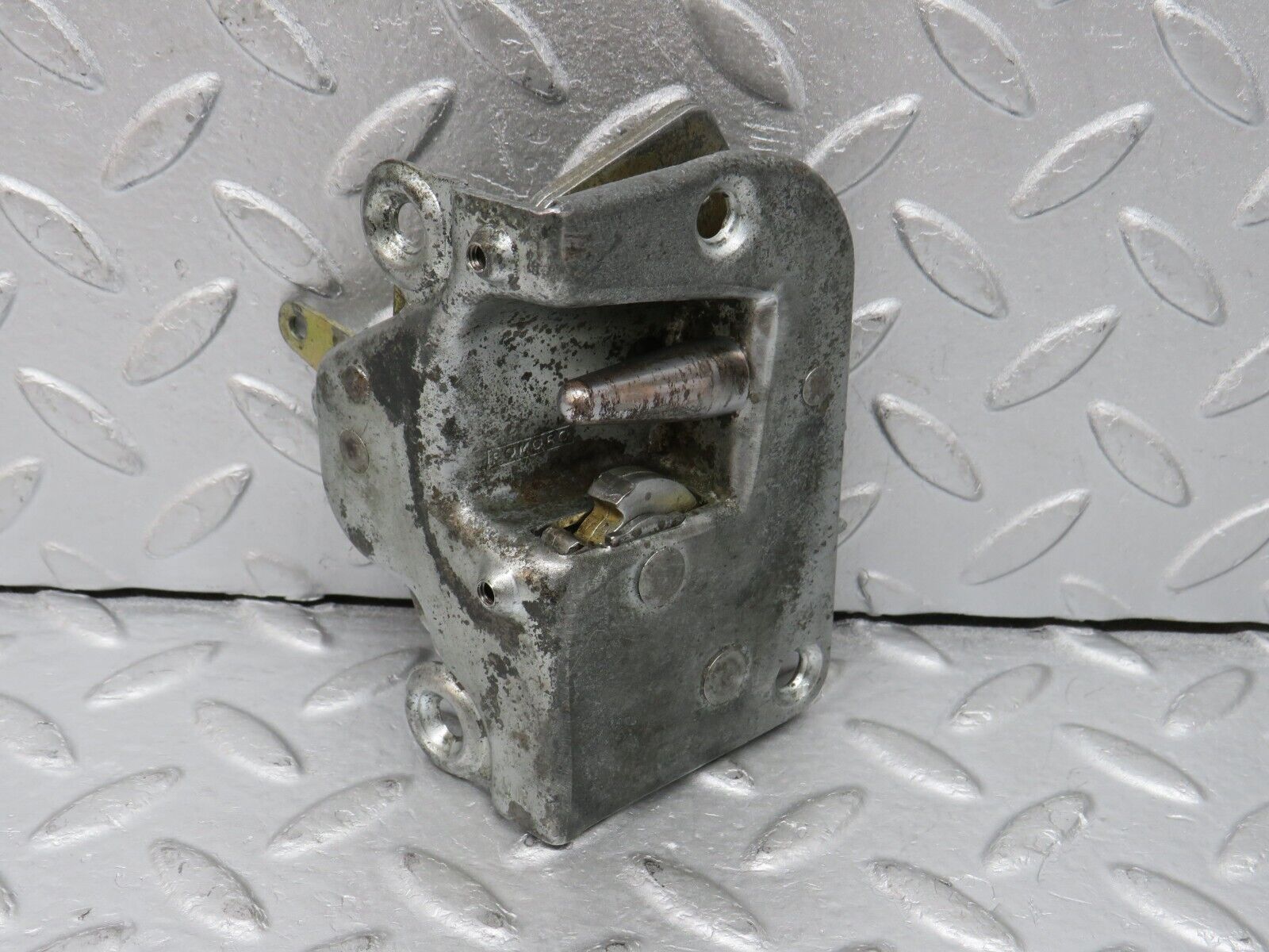 35738 Mercedes-Benz W108 Rear Right Door Lock Mechanism