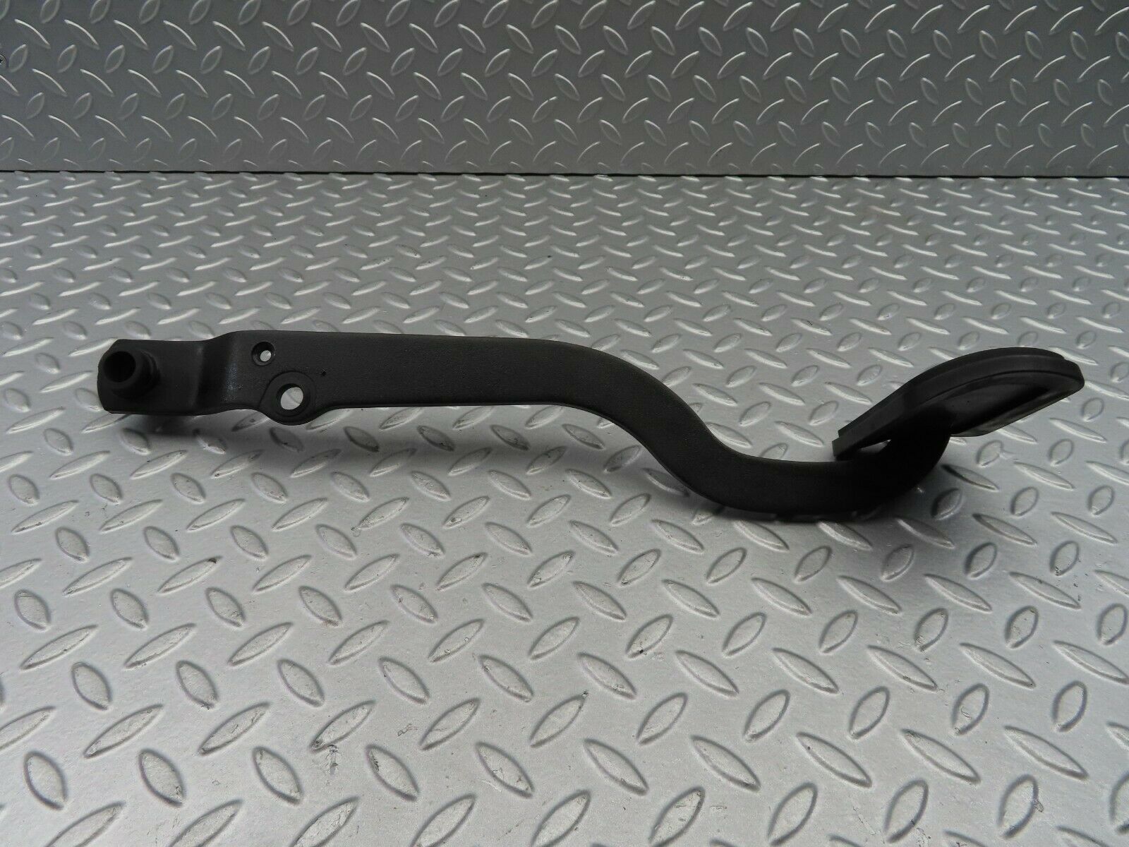 7188 Mercedes-Benz C107 350SLC Coupe Brake Pedal