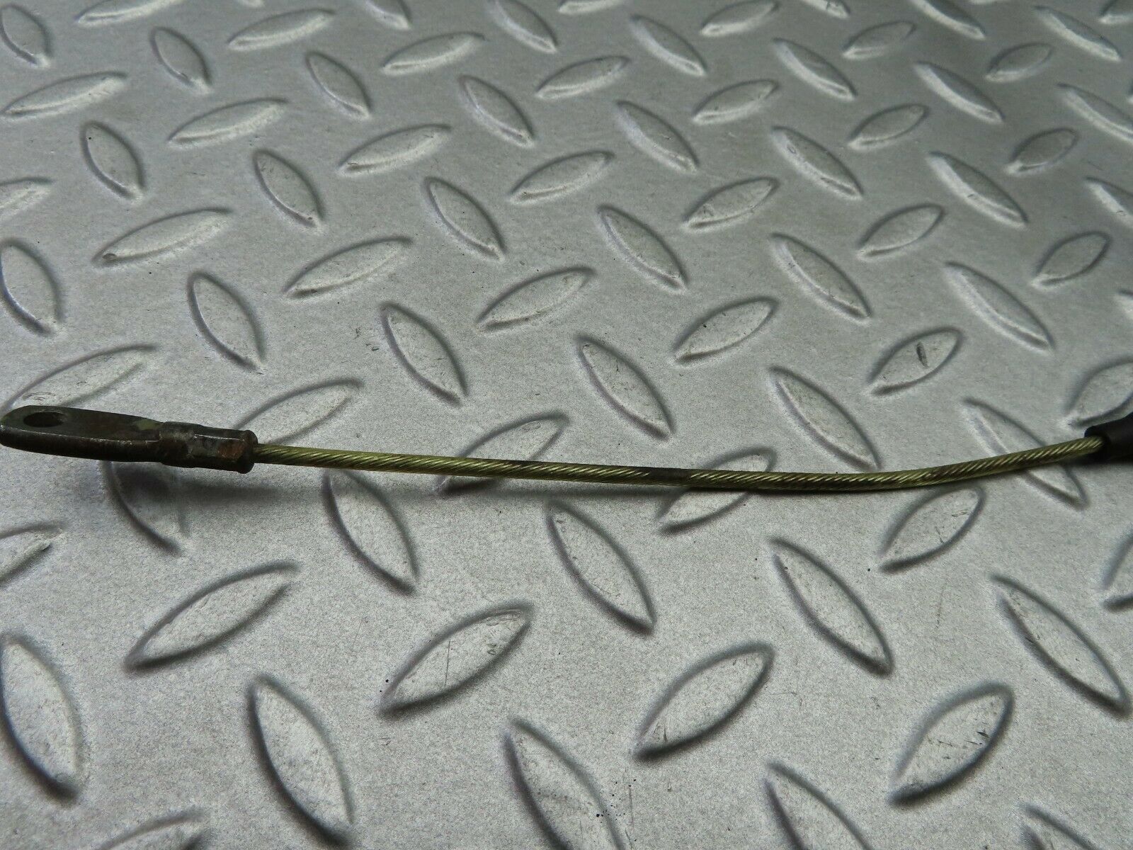 5922 Mercedes-Benz W123 200 Handbrake Cable