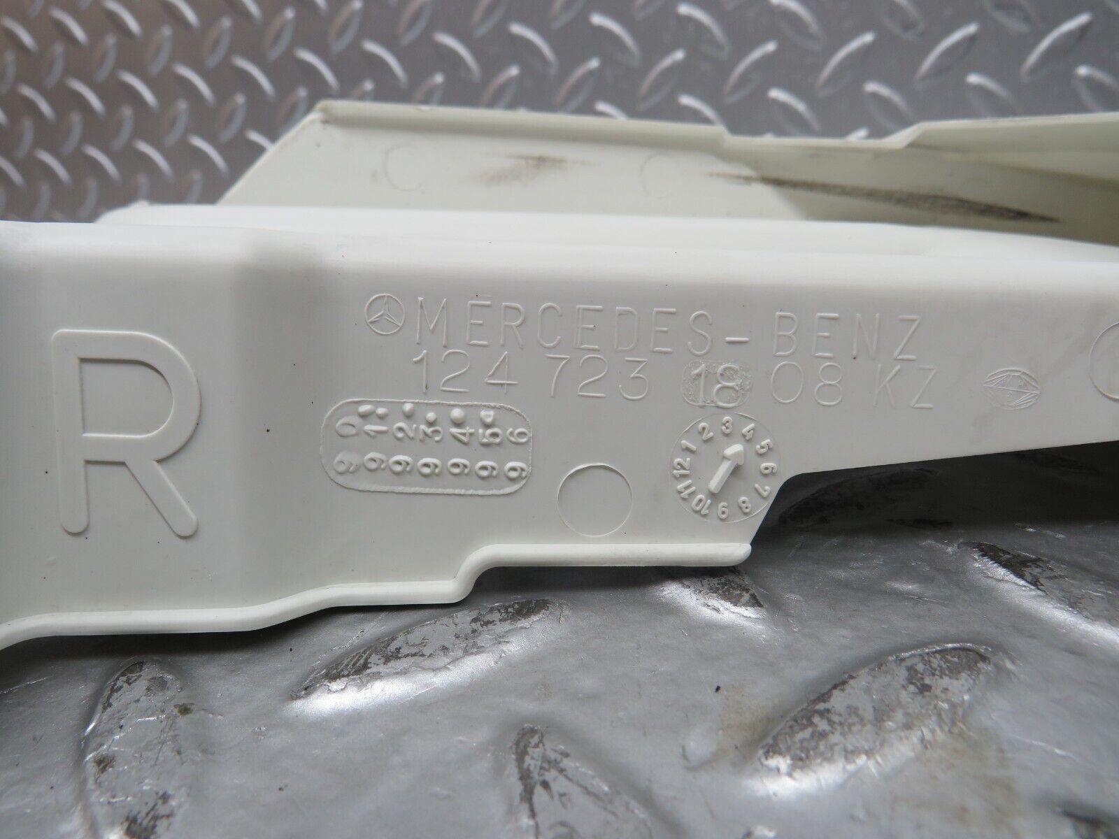 27507 Mercedes-Benz S124 300TE Fr. Door Lock Cover Pair 1247231808 1247231708