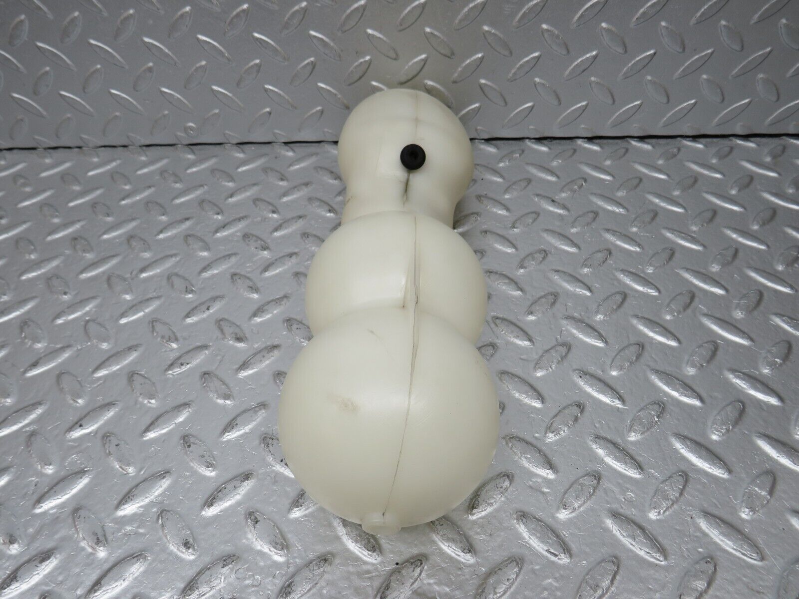 34436 Mercedes-Benz C126 380SEC Coupe Vacuum Reservoir Tank