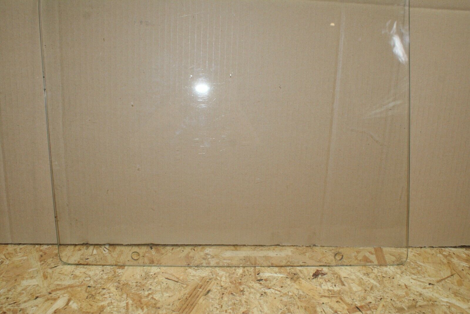 2267 Mercedes-Benz W105 219 PONTON Front Right Door Glass