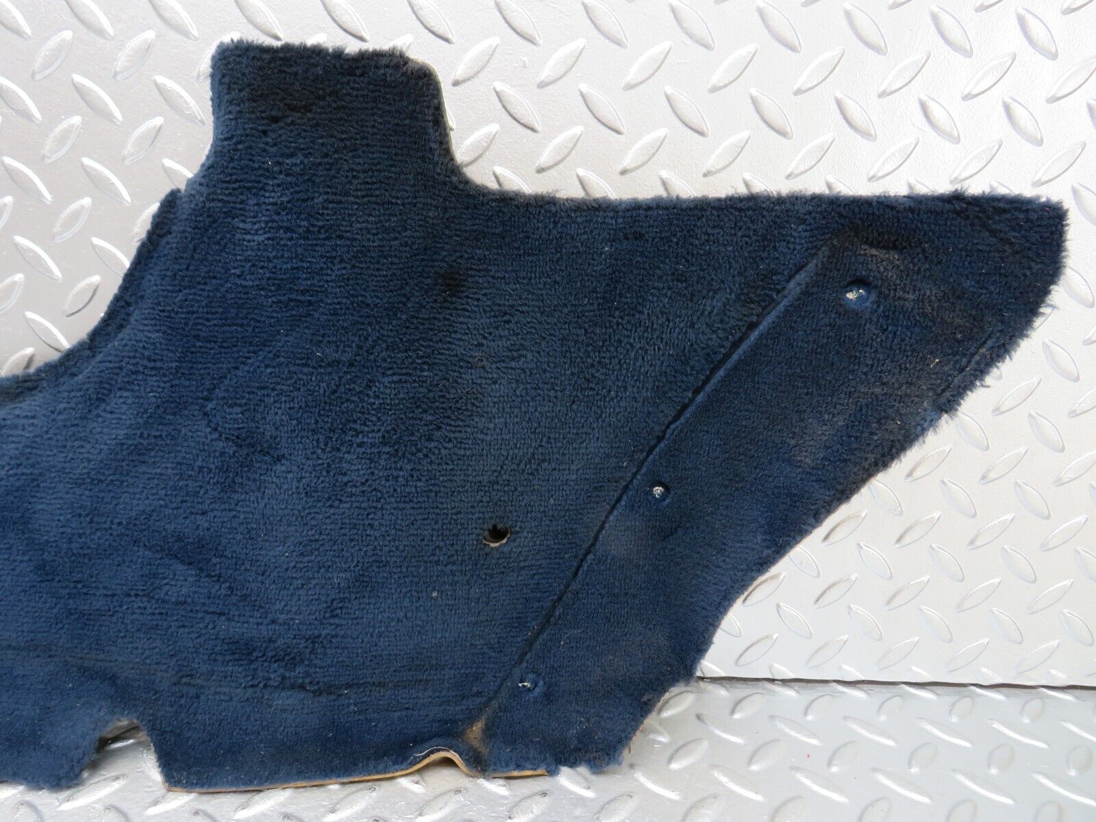 25261 Mercedes-Benz W201 190D Centre Console Carpet Blue Right