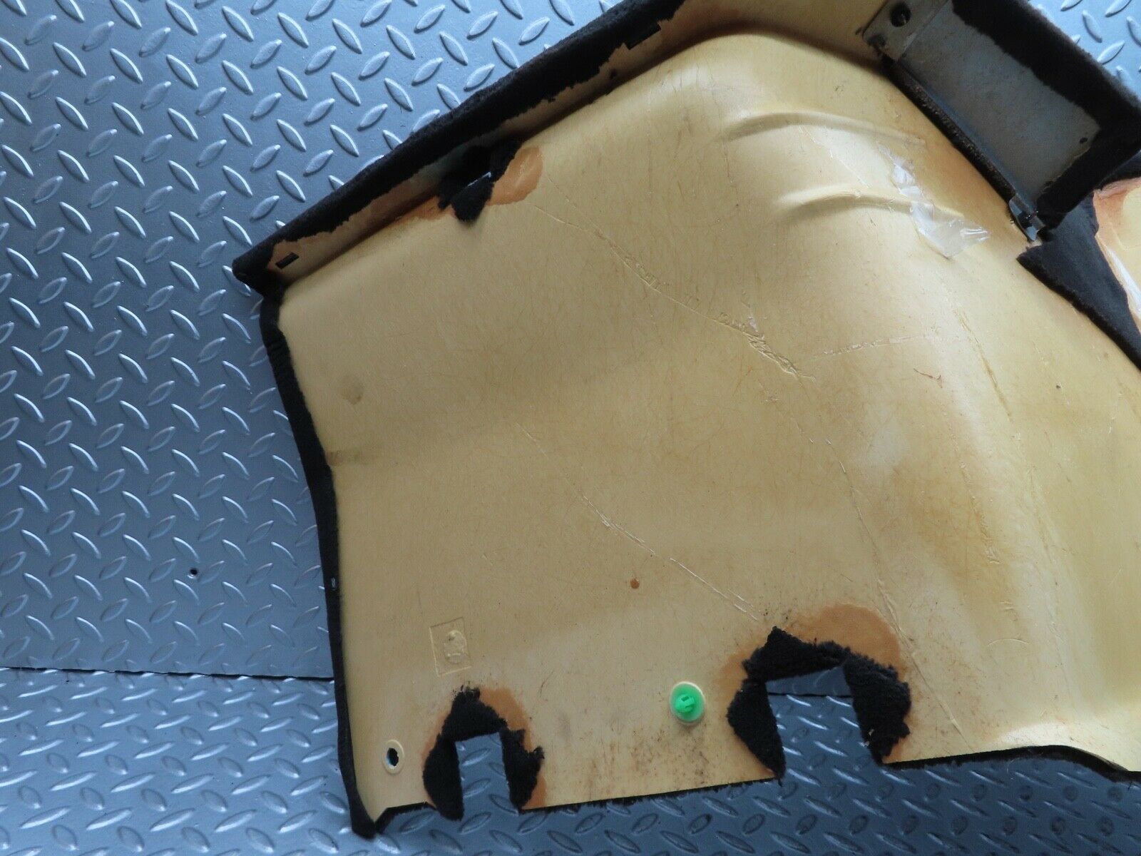 17093 Mercedes-Benz R129 300SL Coupe Rear Right Wall Carpet Grey