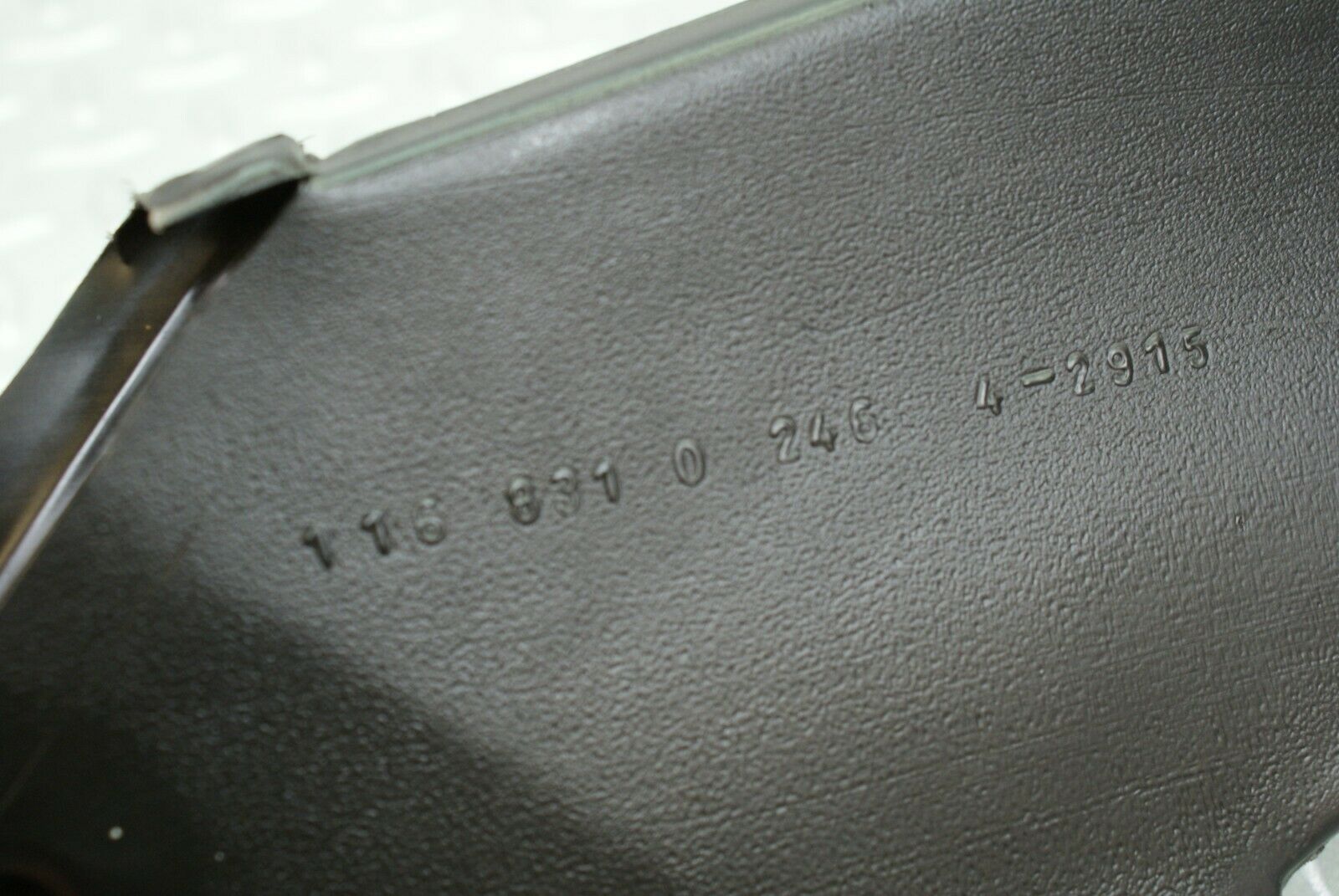 2556 Mercedes-Benz W116 350SE Ventilation Air Duct Right 1168310246