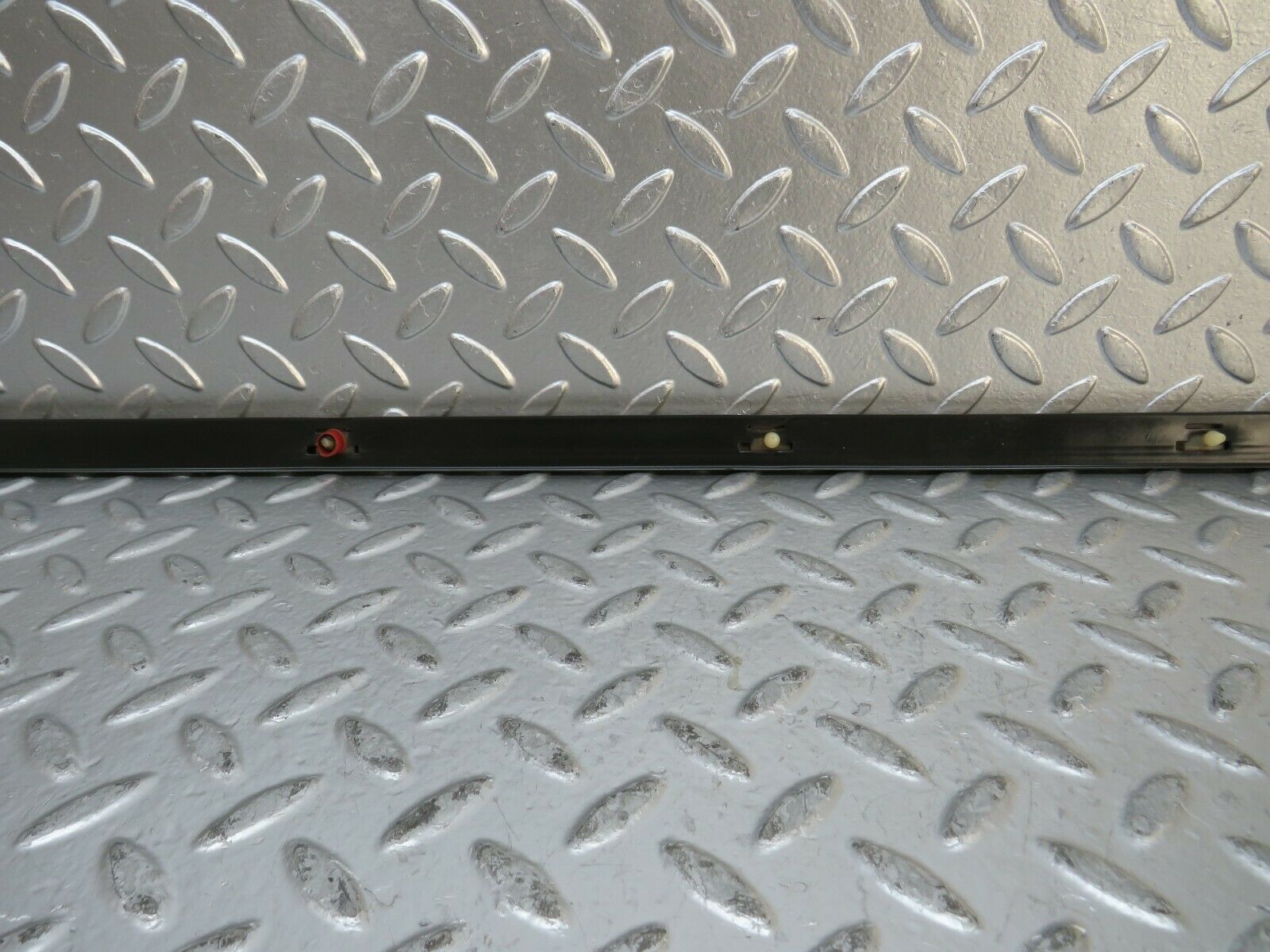 23638 Mercedes-Benz W114 280E Front Right Fender Wing Centre Moulding Trim