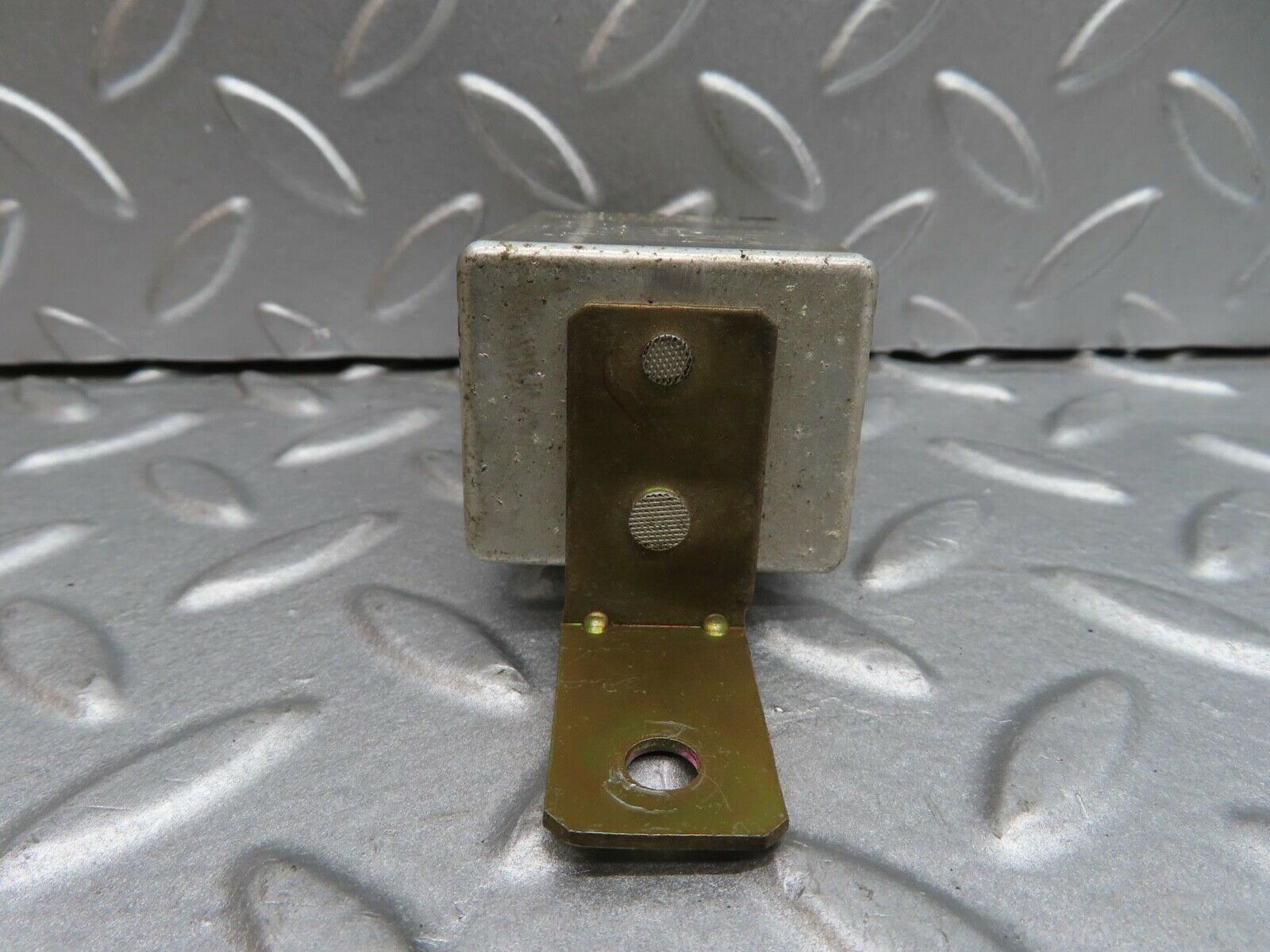 14408 Mercedes-Benz W116 350SE Heated Window Relay 1078200110