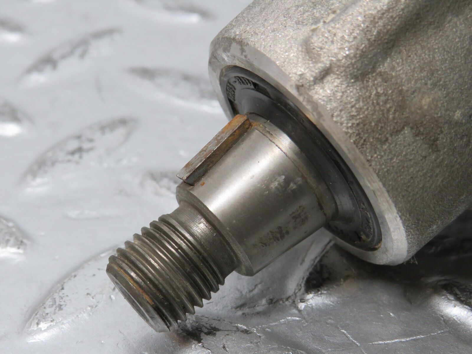 32886 Mercedes-Benz W123 300D Power Steering Pump 1164602480 7672900424