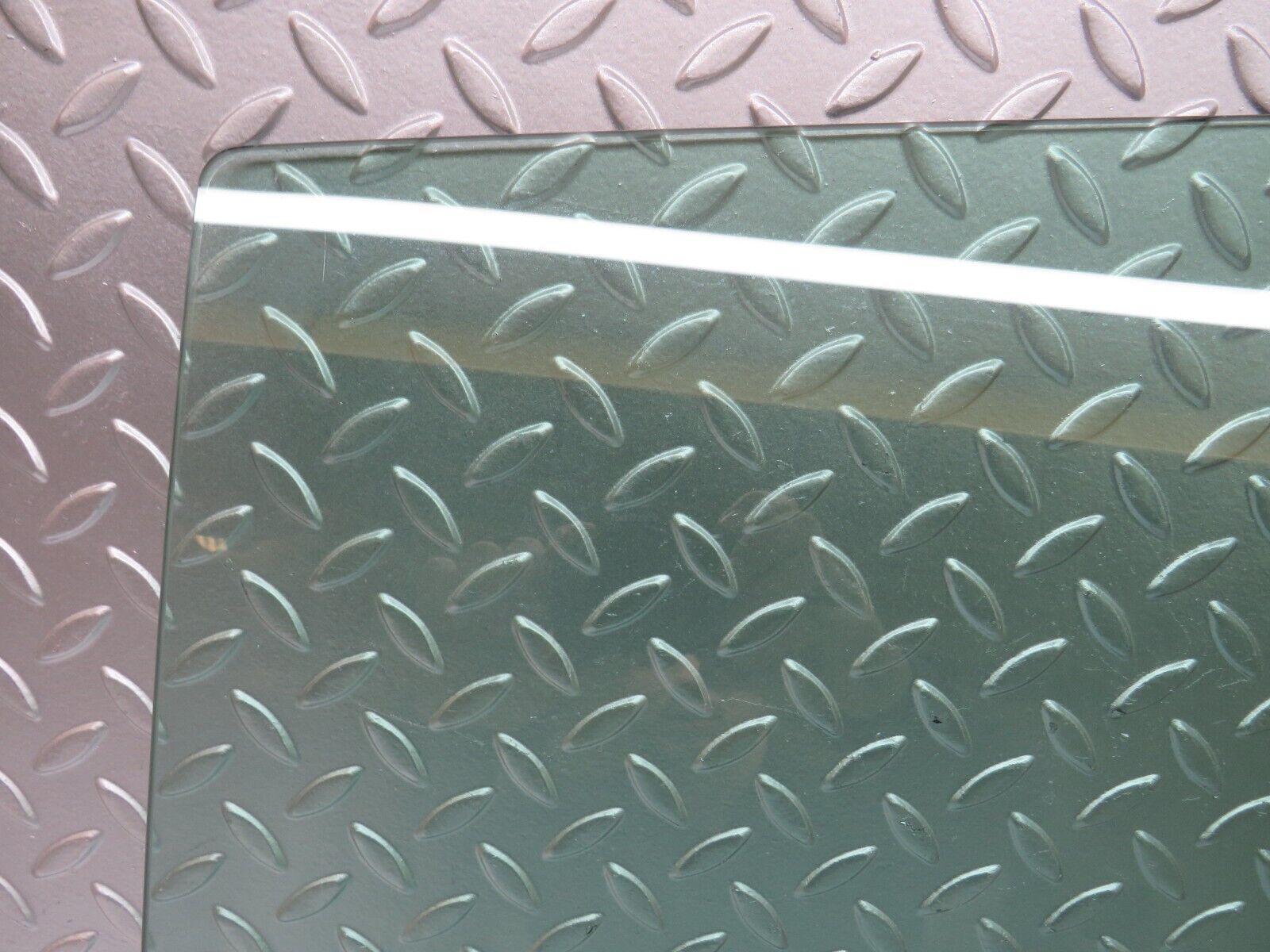 25643 Mercedes-Benz W124 280E Rear Left Door Window Glass