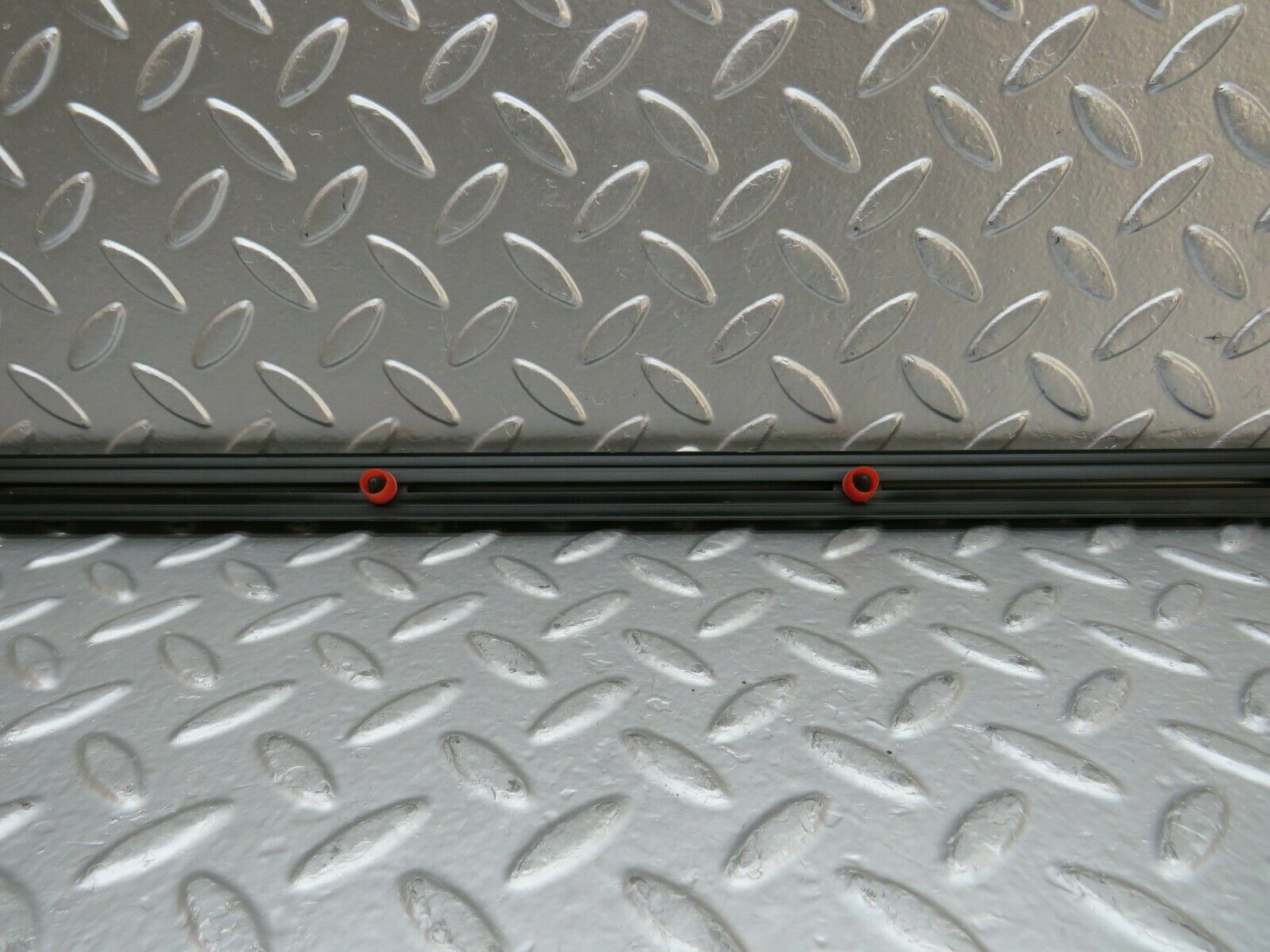 24009 Mercedes-Benz W123 280E Rear Left Door Centre Moulding Trim