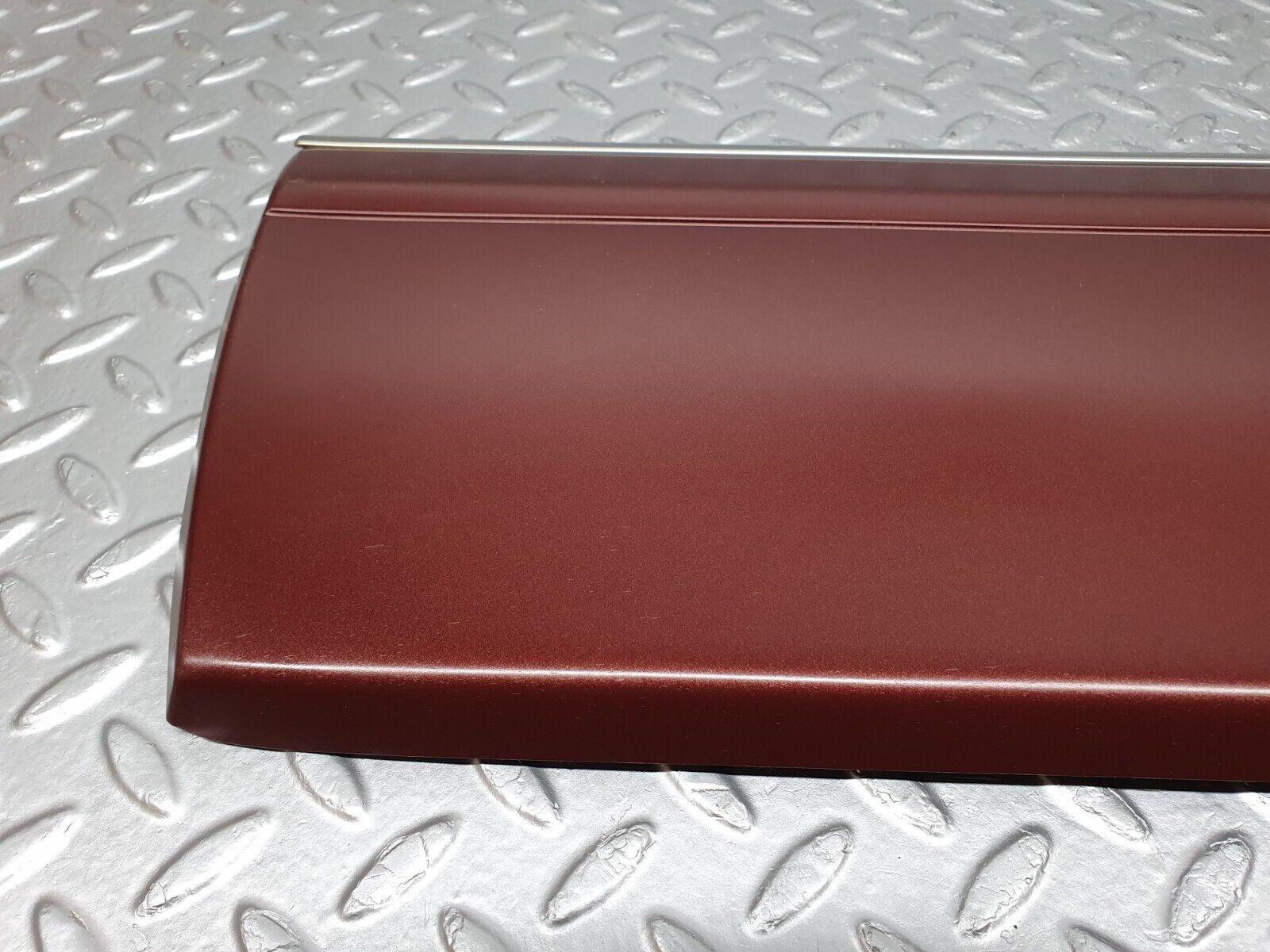 40941 Mercedes-Benz W126 300SE Rear Left Door Moulding Trim 1266903940