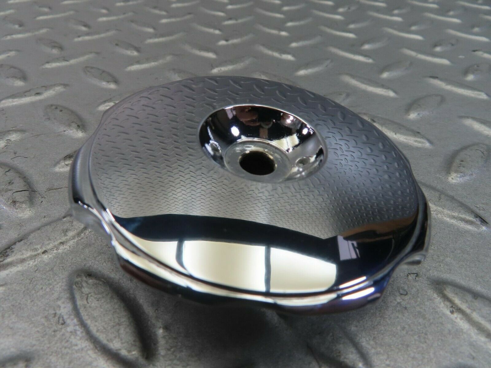 8705 Mercedes-Benz W115 Front Emblem Badge Base Holder 1158800385