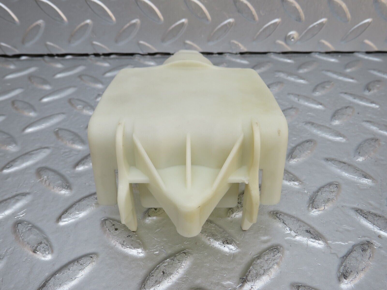 29336 Mercedes-Benz W124 230E Rear Door Lock Vacuum Actuator Cover 1248050590