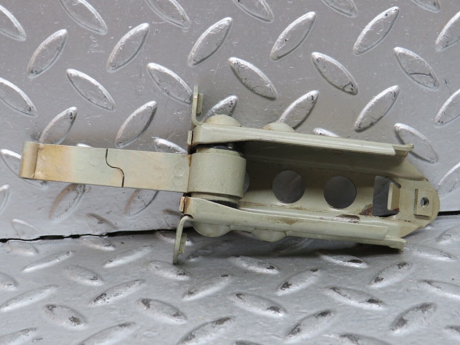 28508 Mercedes-Benz S123 240D Wagon Door Safety Check Strap