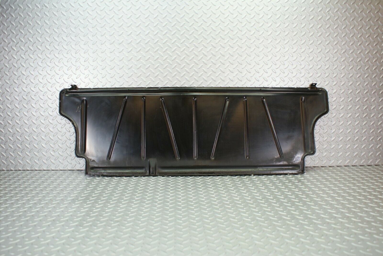 2471 Mercedes-Benz W123 280E Fuel Tank Cover Plate