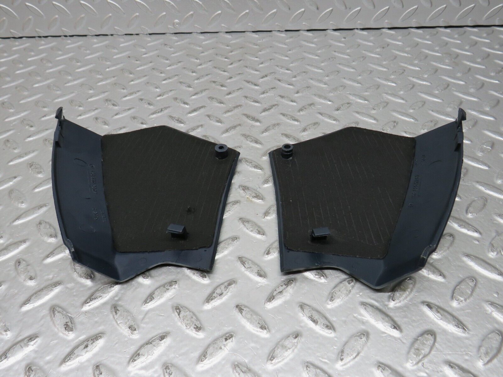 31979 Mercedes-Benz W123 230E Dashboard Speaker Covers 1236802707 1236802807