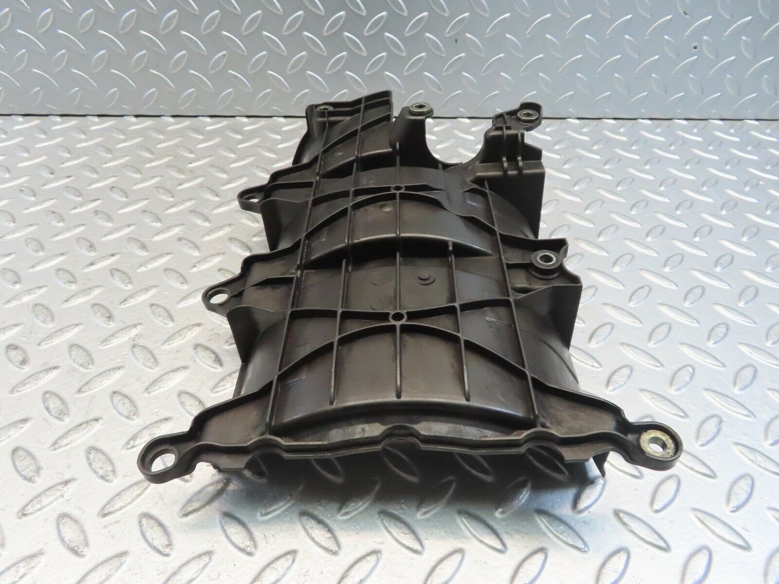 11305 Mercedes-Benz W221 S320 Baffle Plate 6421800485