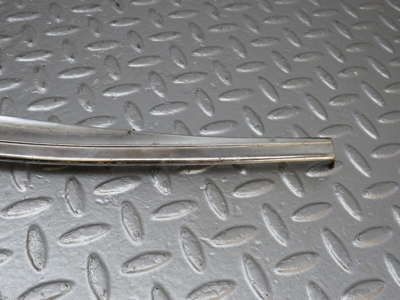 40492 Mercedes-Benz W110 230 Rear Windscreen Chrome Frame