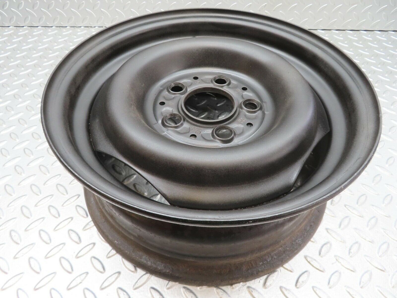13232 Mercedes-Benz Steel Wheel 5.5Jx14H2 ET30 5x112 1234000302