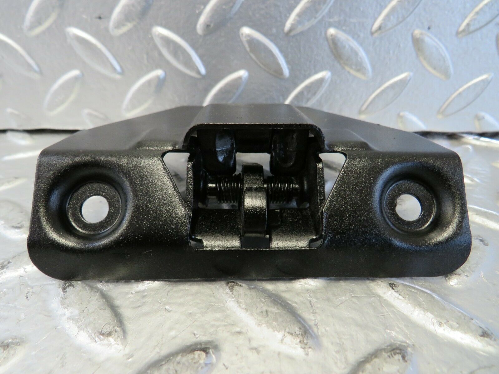 23398 Mercedes-Benz W116 350SE Trunk Boot Lock Latch 1137500285