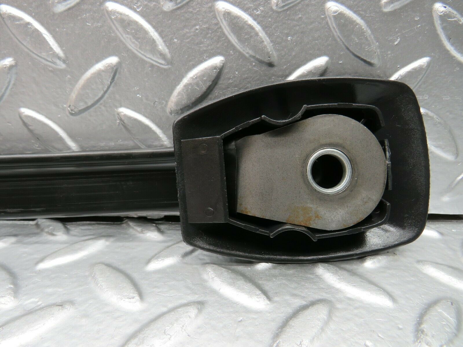 22591 Mercedes-Benz C124 E220 Coupe Seat Belt Runner Right Side